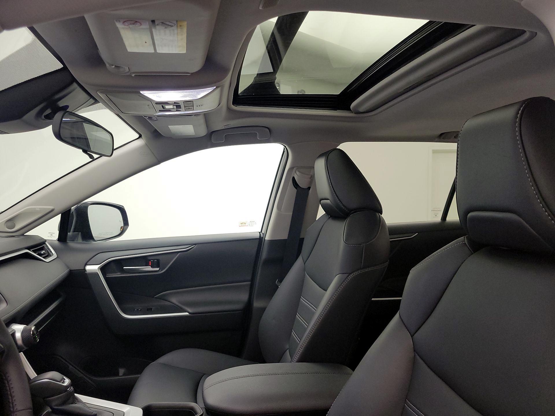 Thumbnail: 2024 Toyota RAV4 - 20