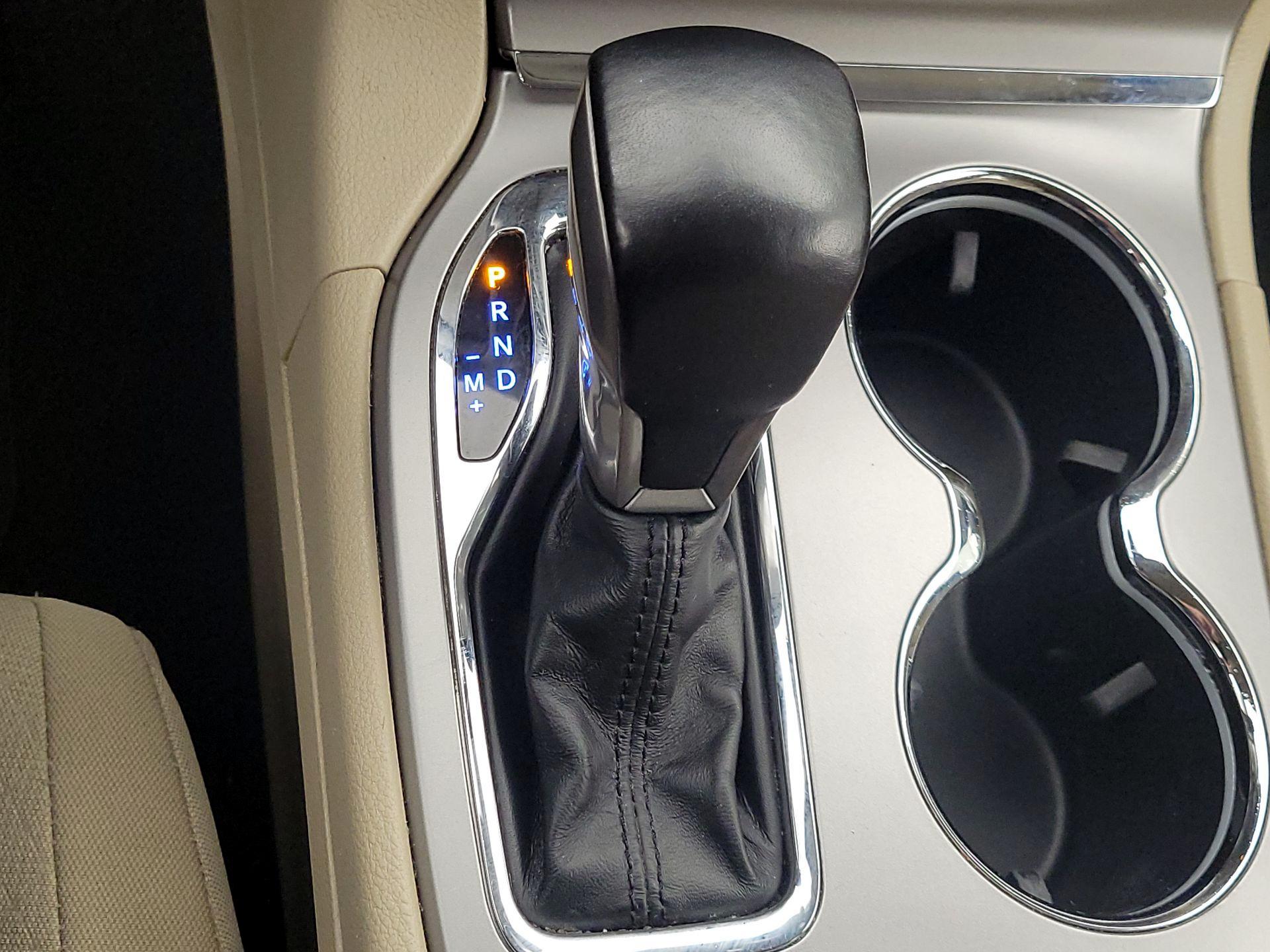 Thumbnail: 2020 Jeep Grand Cherokee - 17