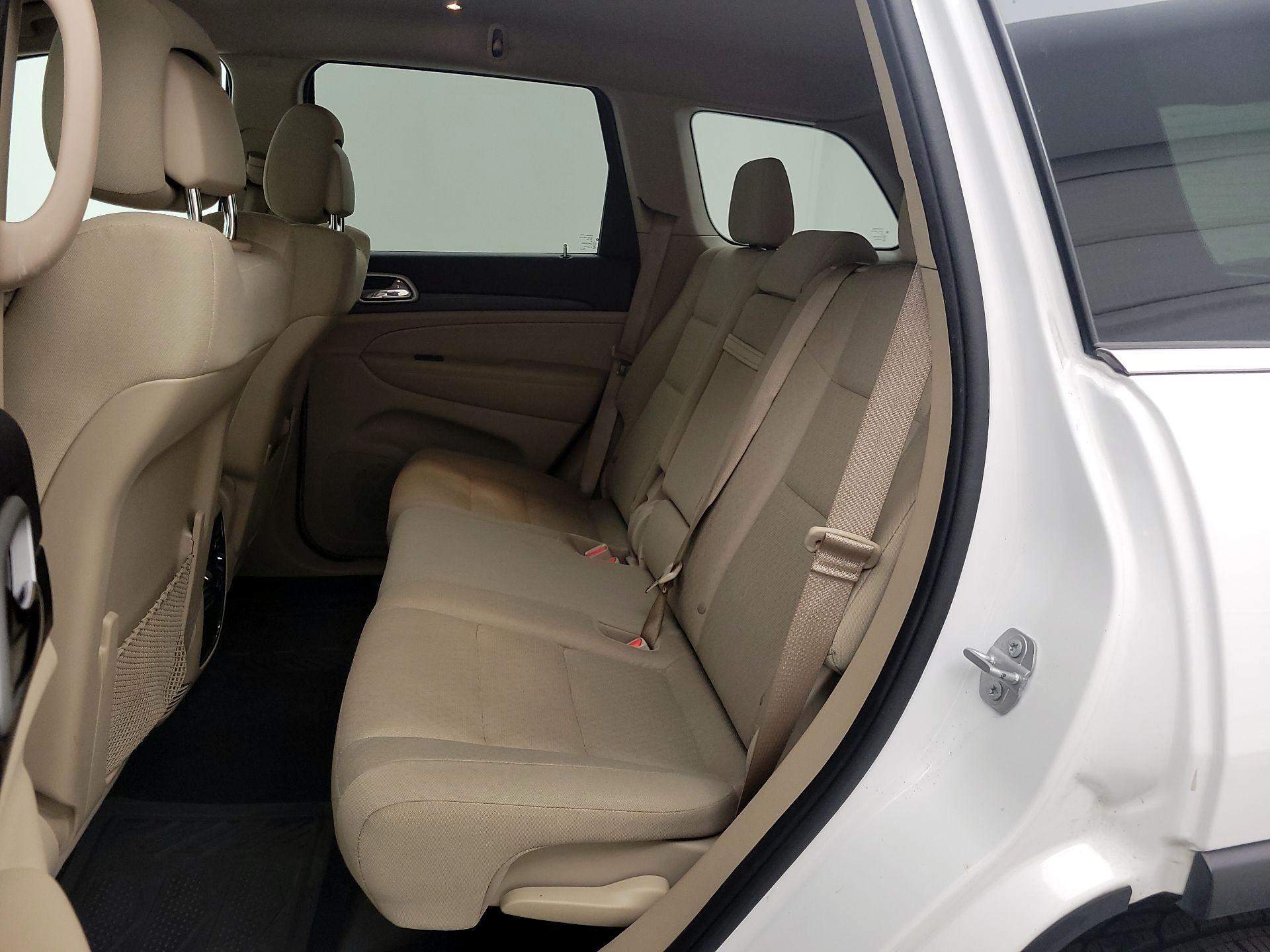 Thumbnail: 2020 Jeep Grand Cherokee - 19