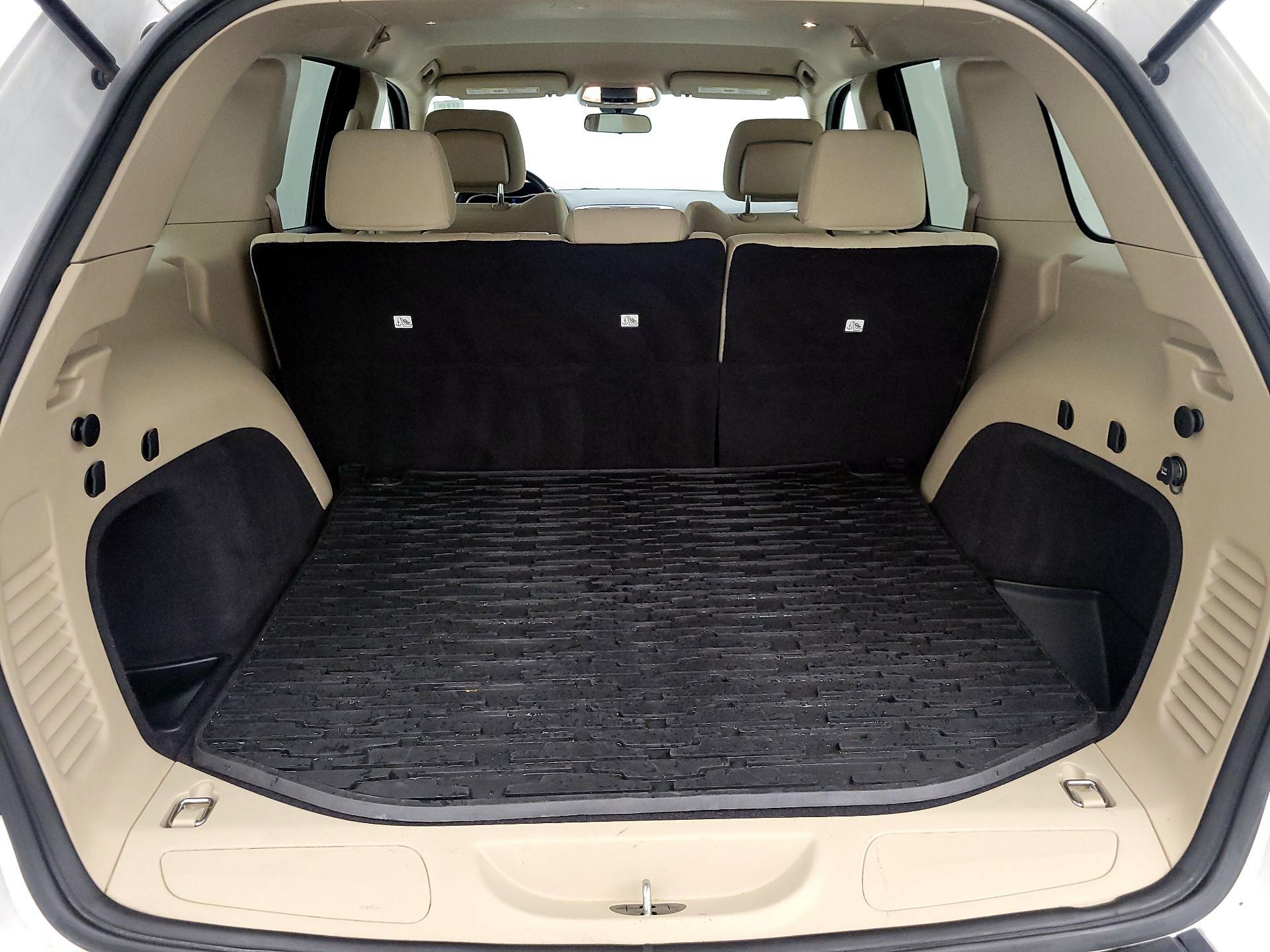 Thumbnail: 2020 Jeep Grand Cherokee - 20