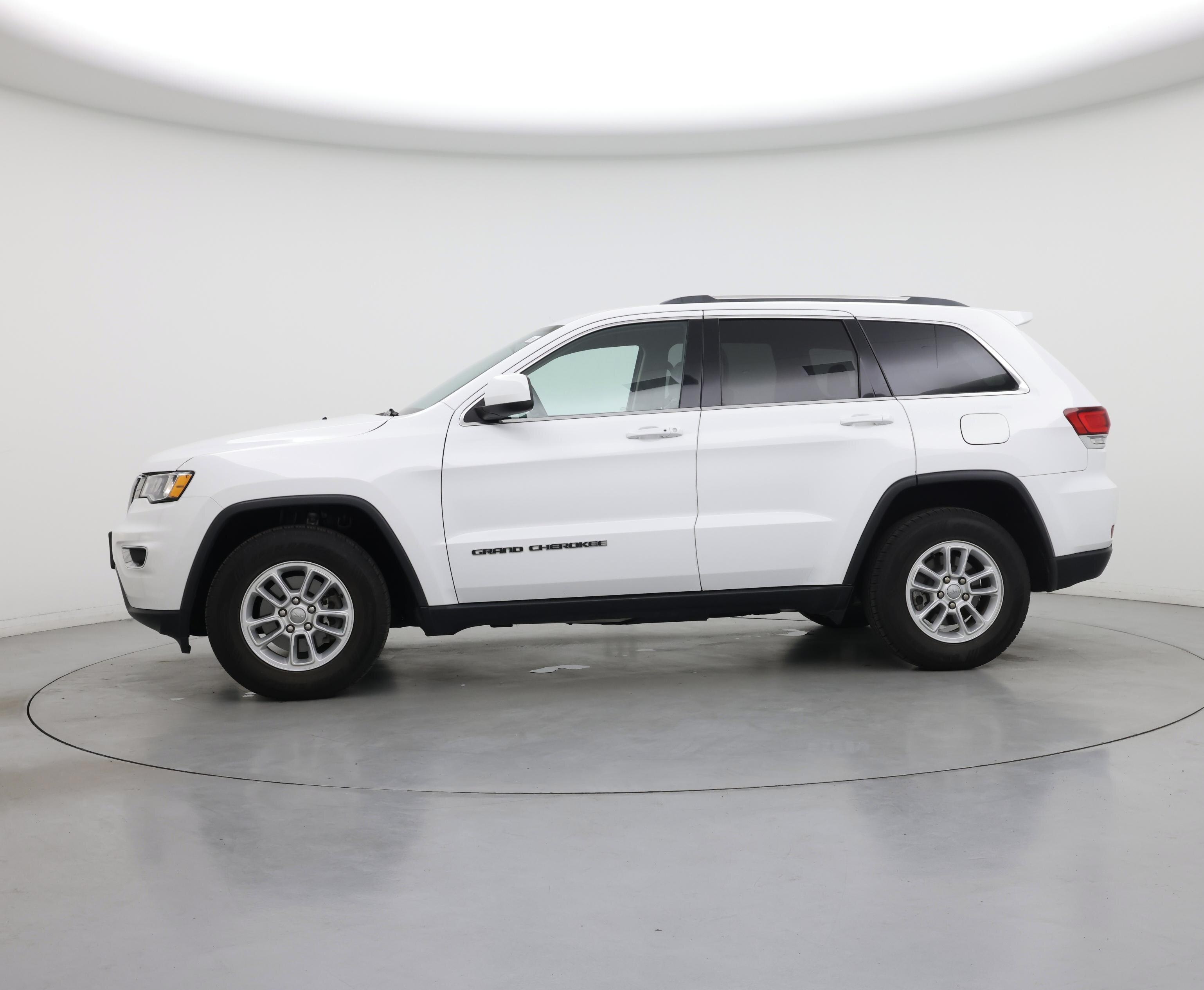 Thumbnail: 2020 Jeep Grand Cherokee - 3