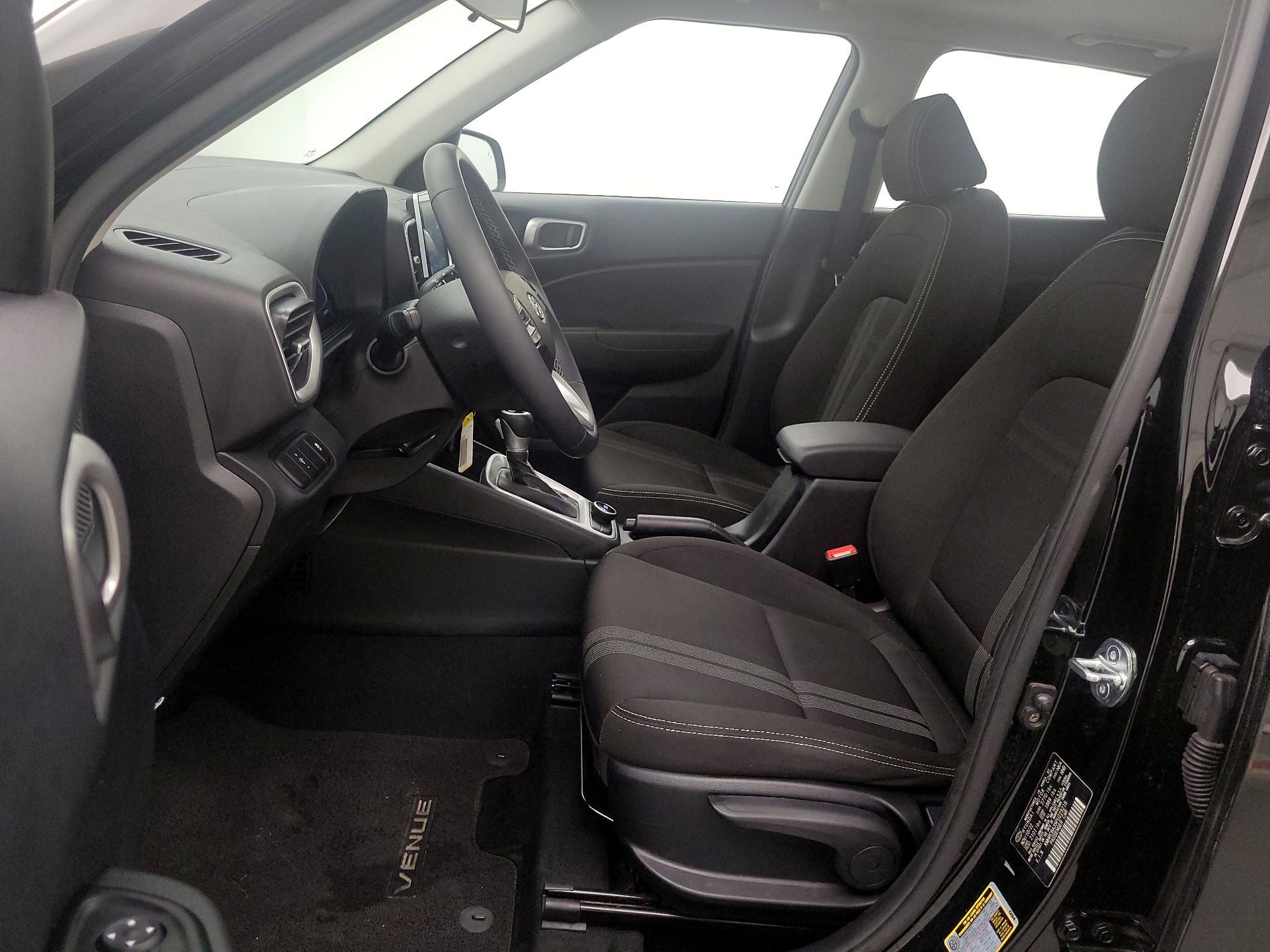 Thumbnail: 2023 Hyundai Venue - 11