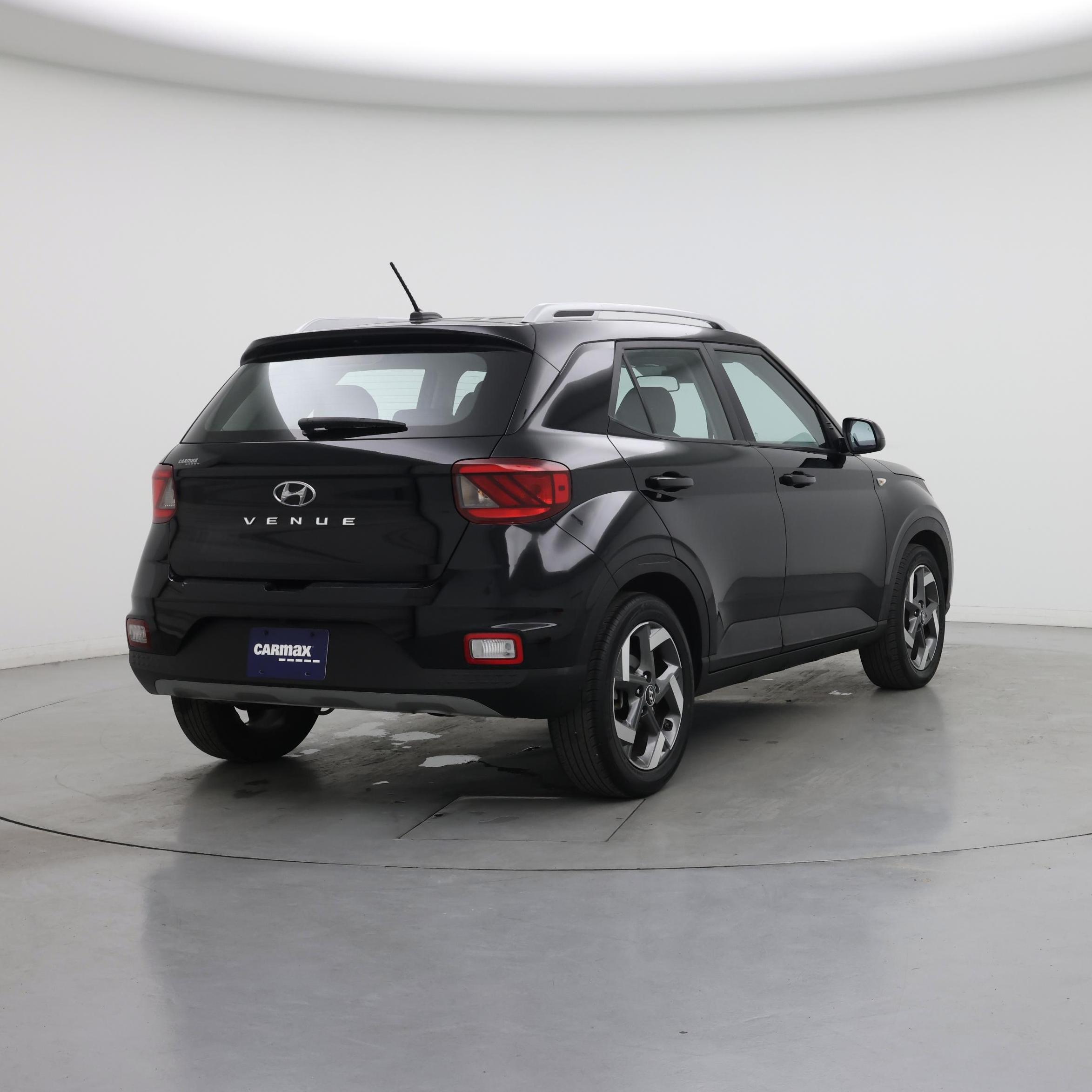 Thumbnail: 2023 Hyundai Venue - 8