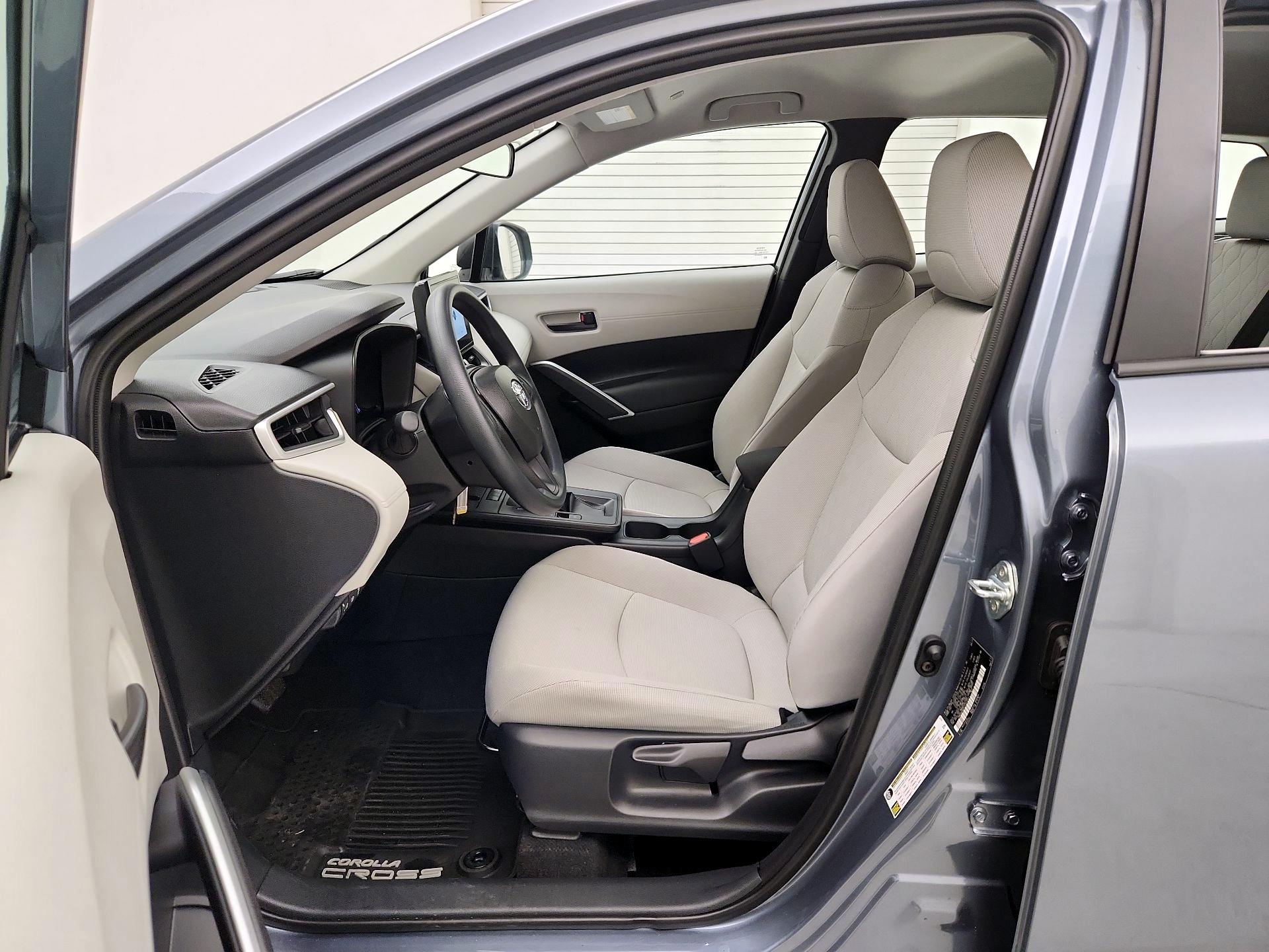 Thumbnail: 2026 Toyota Corolla Cross - 11