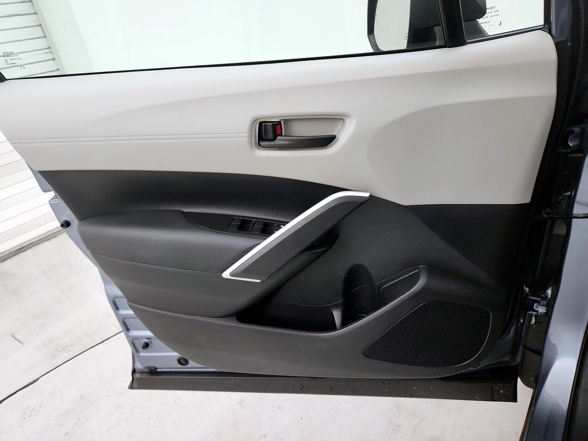 Thumbnail: 2026 Toyota Corolla Cross - 12