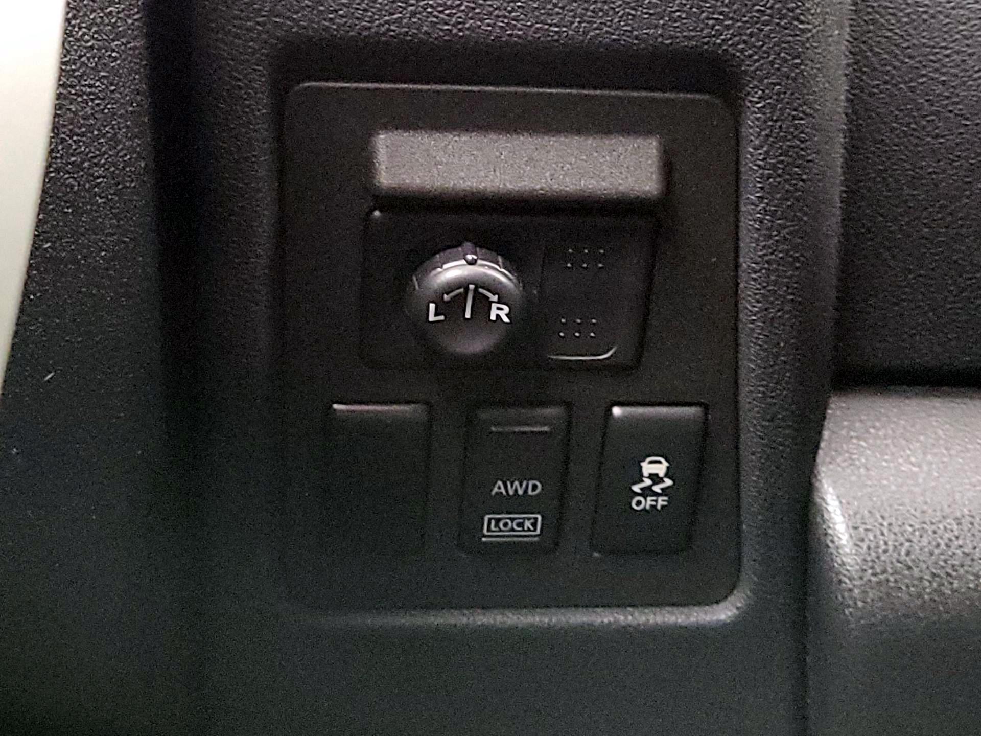 Thumbnail: 2014 Nissan Rogue - 13