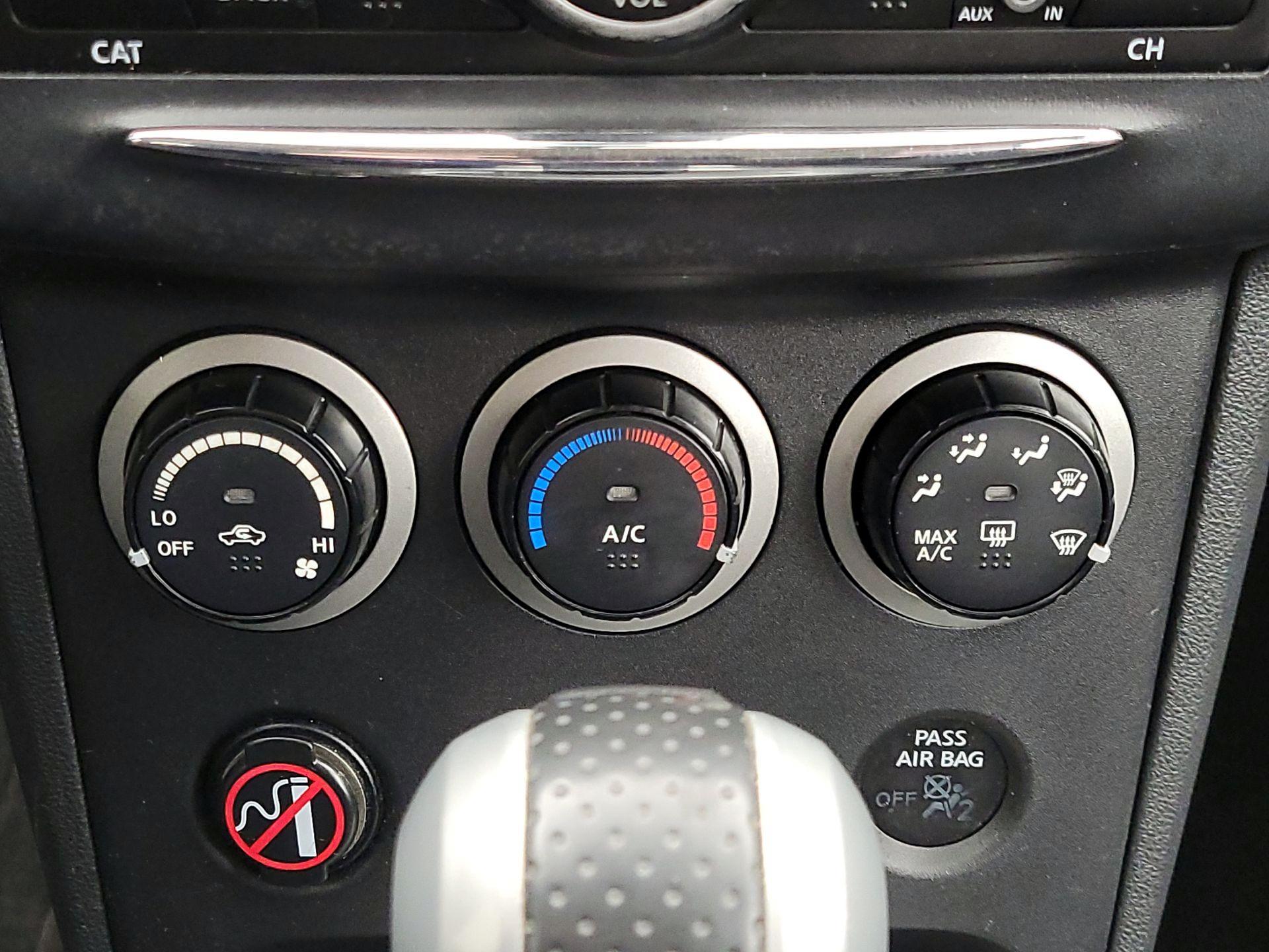 Thumbnail: 2014 Nissan Rogue - 15