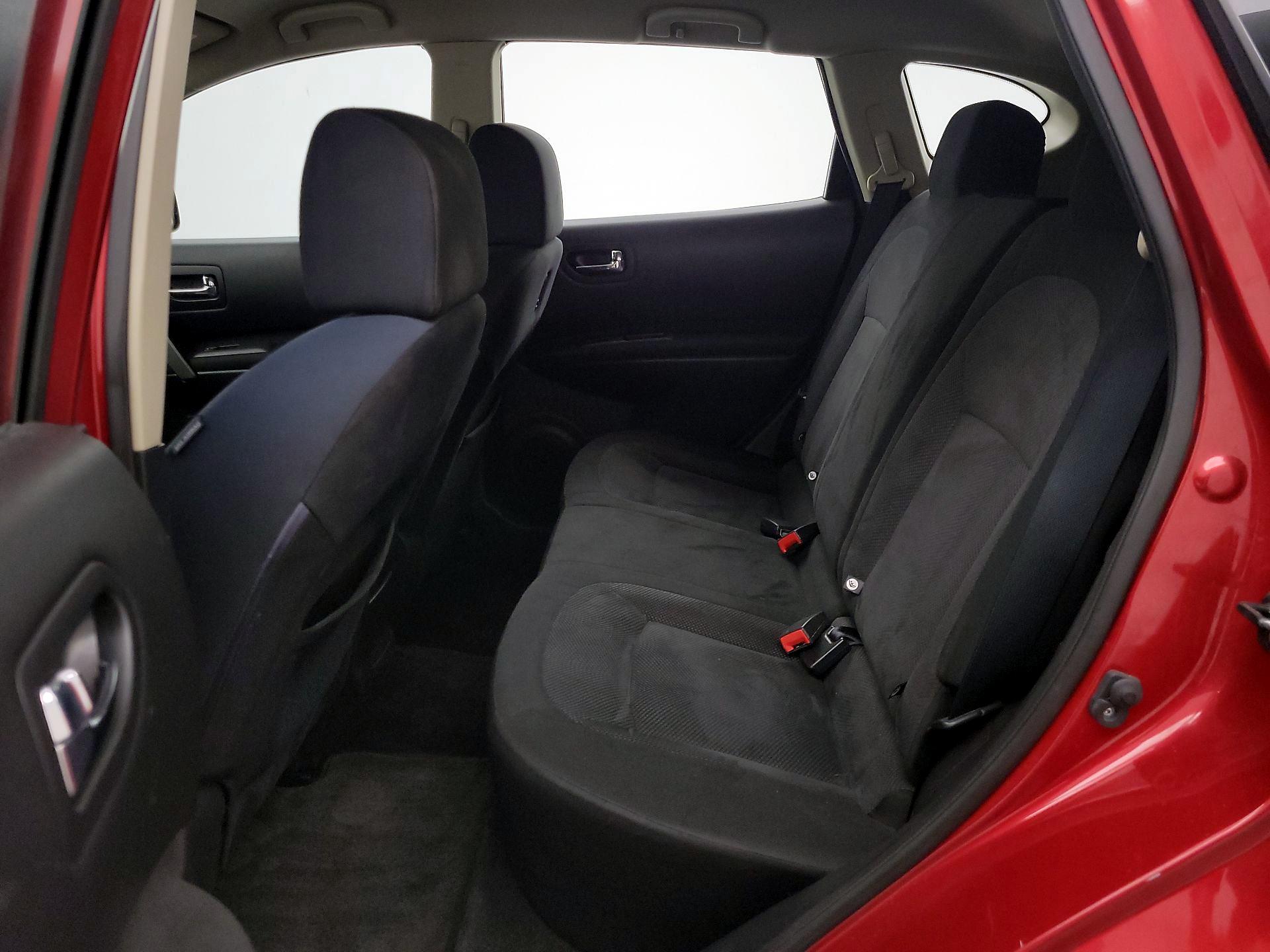 Thumbnail: 2014 Nissan Rogue - 18