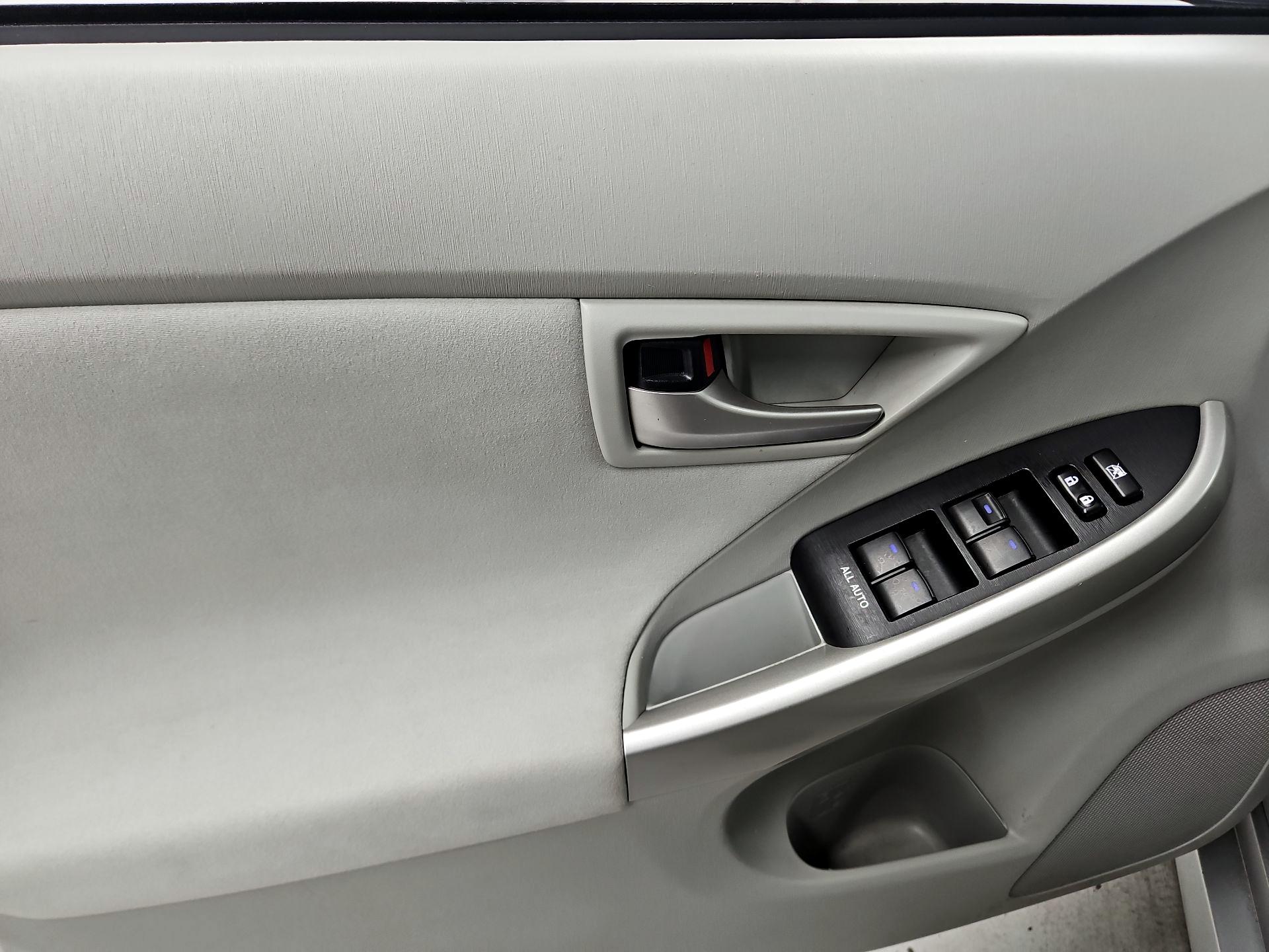 Thumbnail: 2014 Toyota Prius - 12