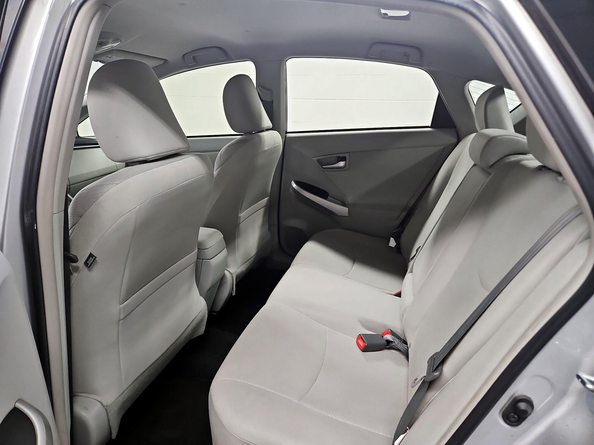 Thumbnail: 2014 Toyota Prius - 18