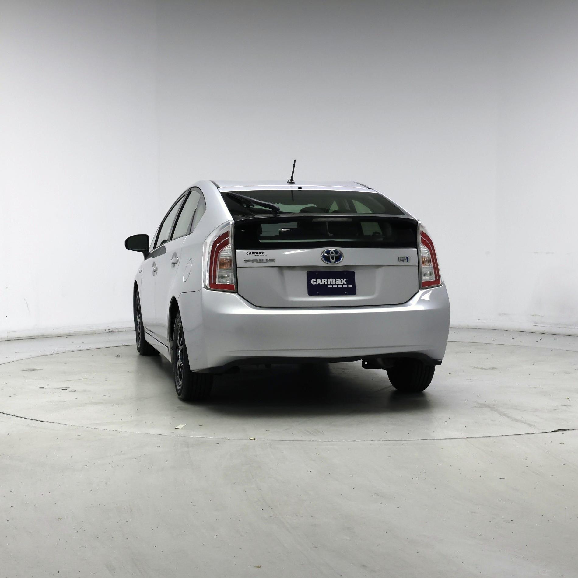 Thumbnail: 2014 Toyota Prius - 6