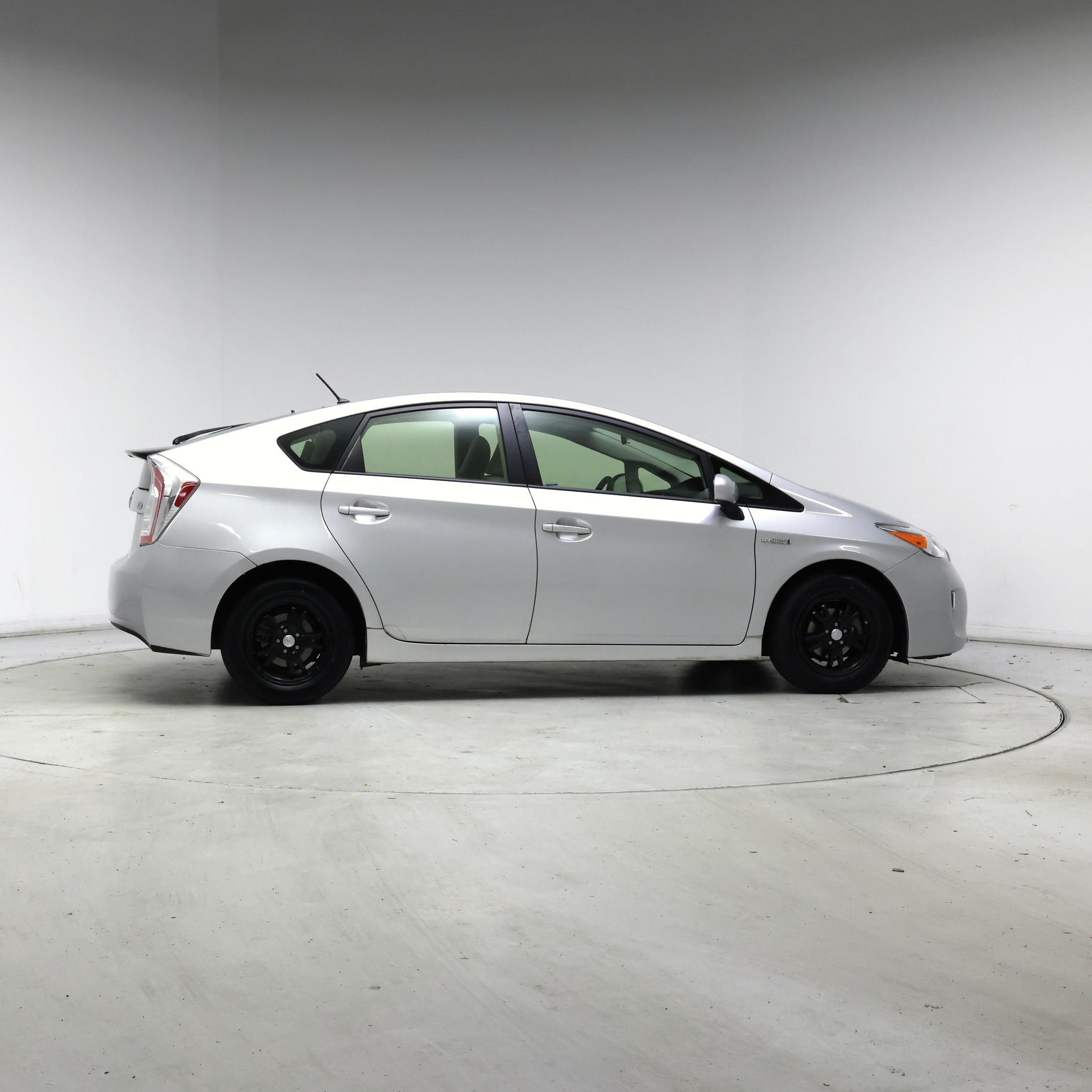 Thumbnail: 2014 Toyota Prius - 7