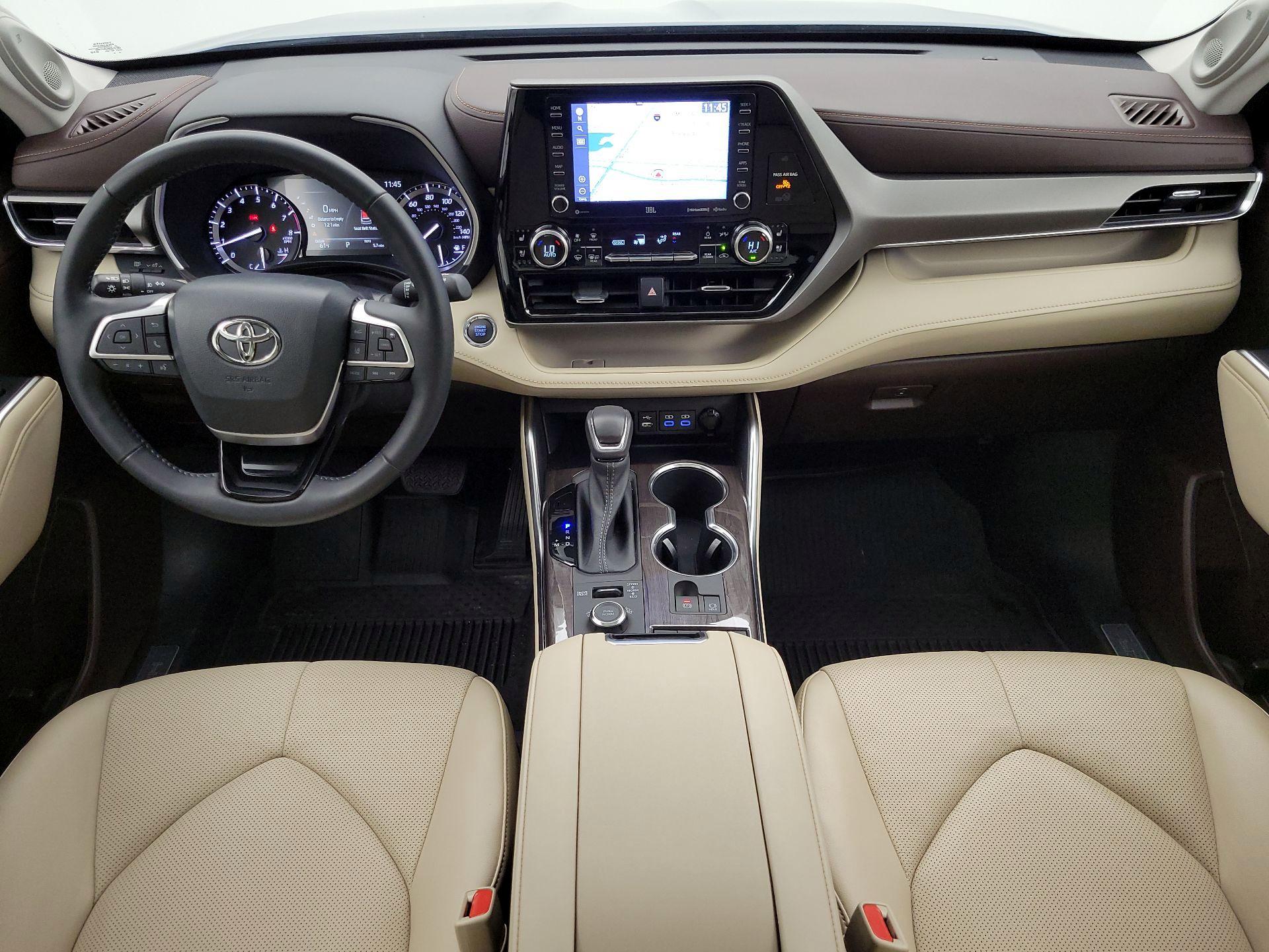 Thumbnail: 2022 Toyota Highlander - 9