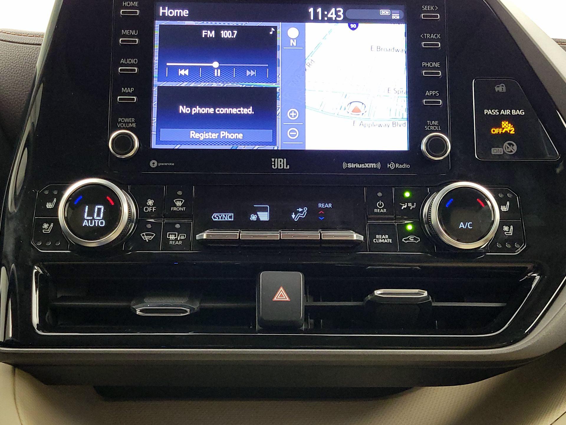 Thumbnail: 2022 Toyota Highlander - 17