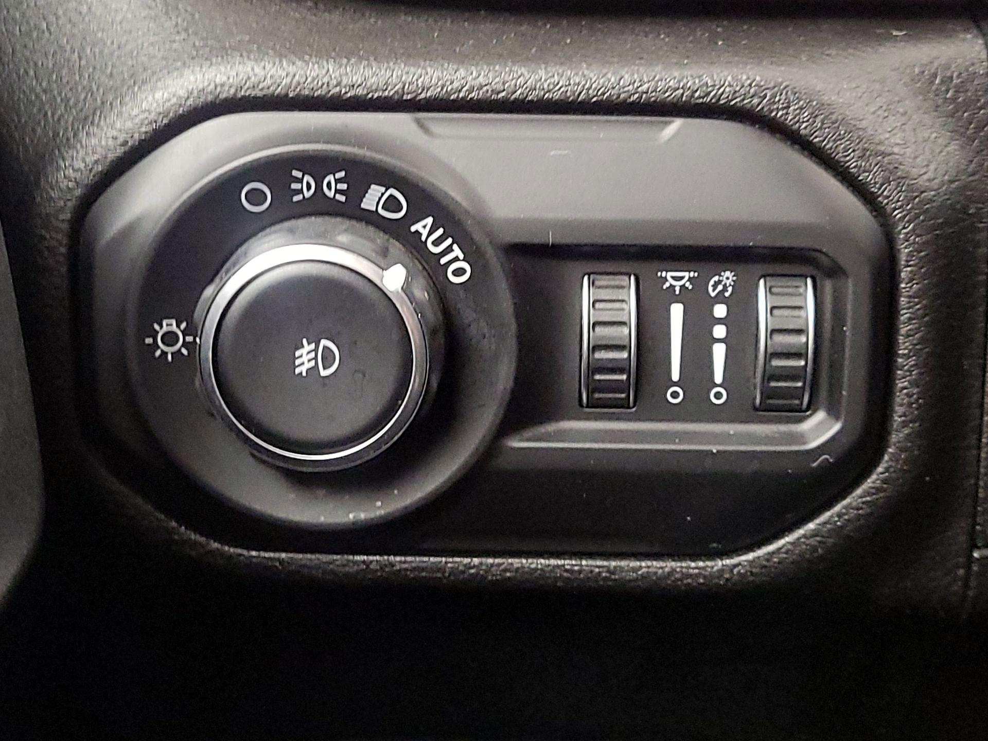 Thumbnail: 2020 Jeep Wrangler - 13