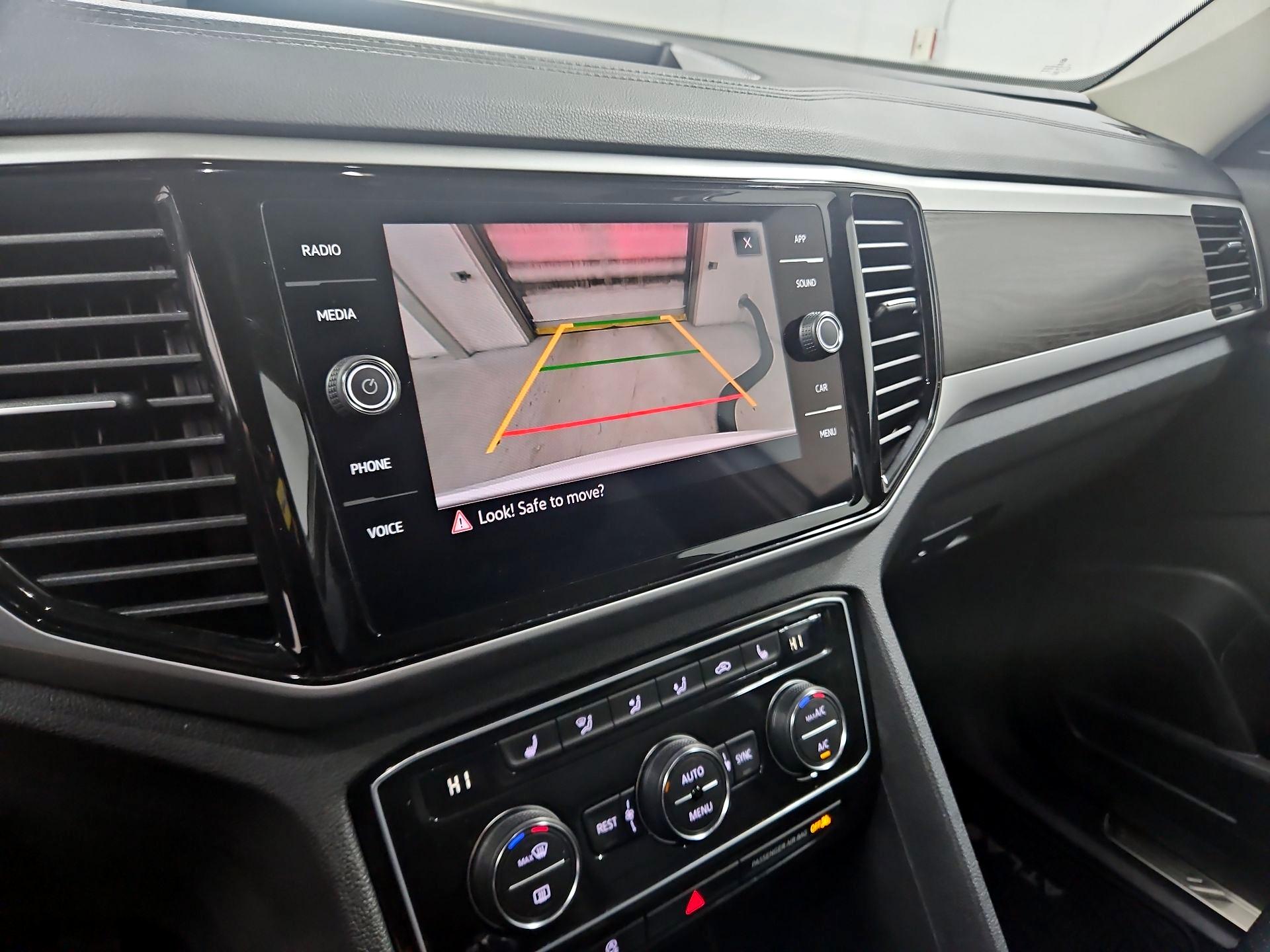 Thumbnail: 2023 Volkswagen Atlas - 14