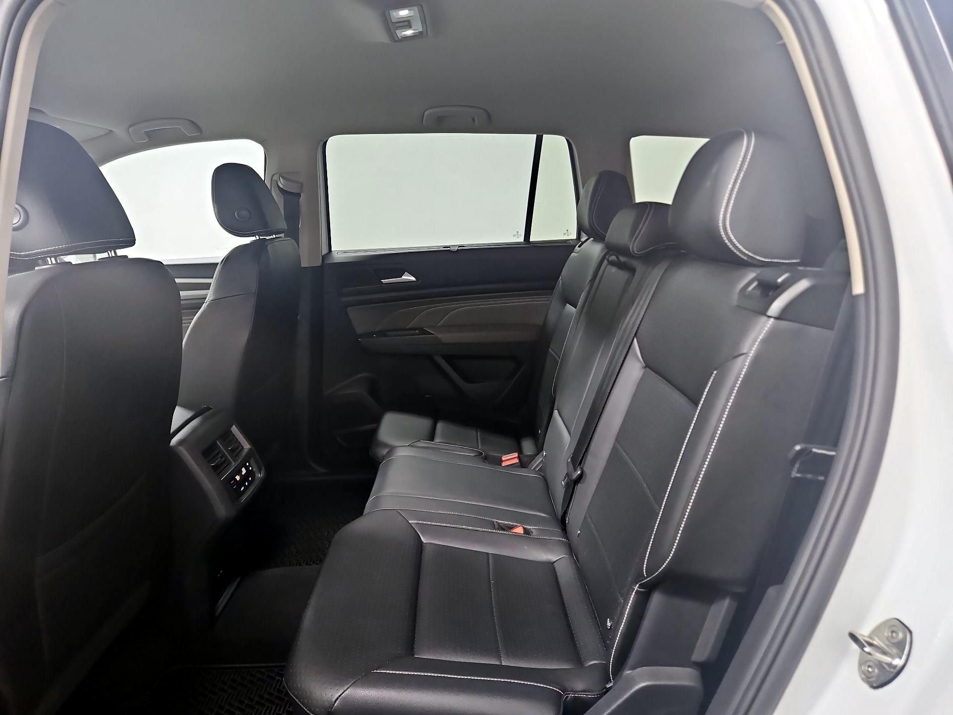 Thumbnail: 2023 Volkswagen Atlas - 19