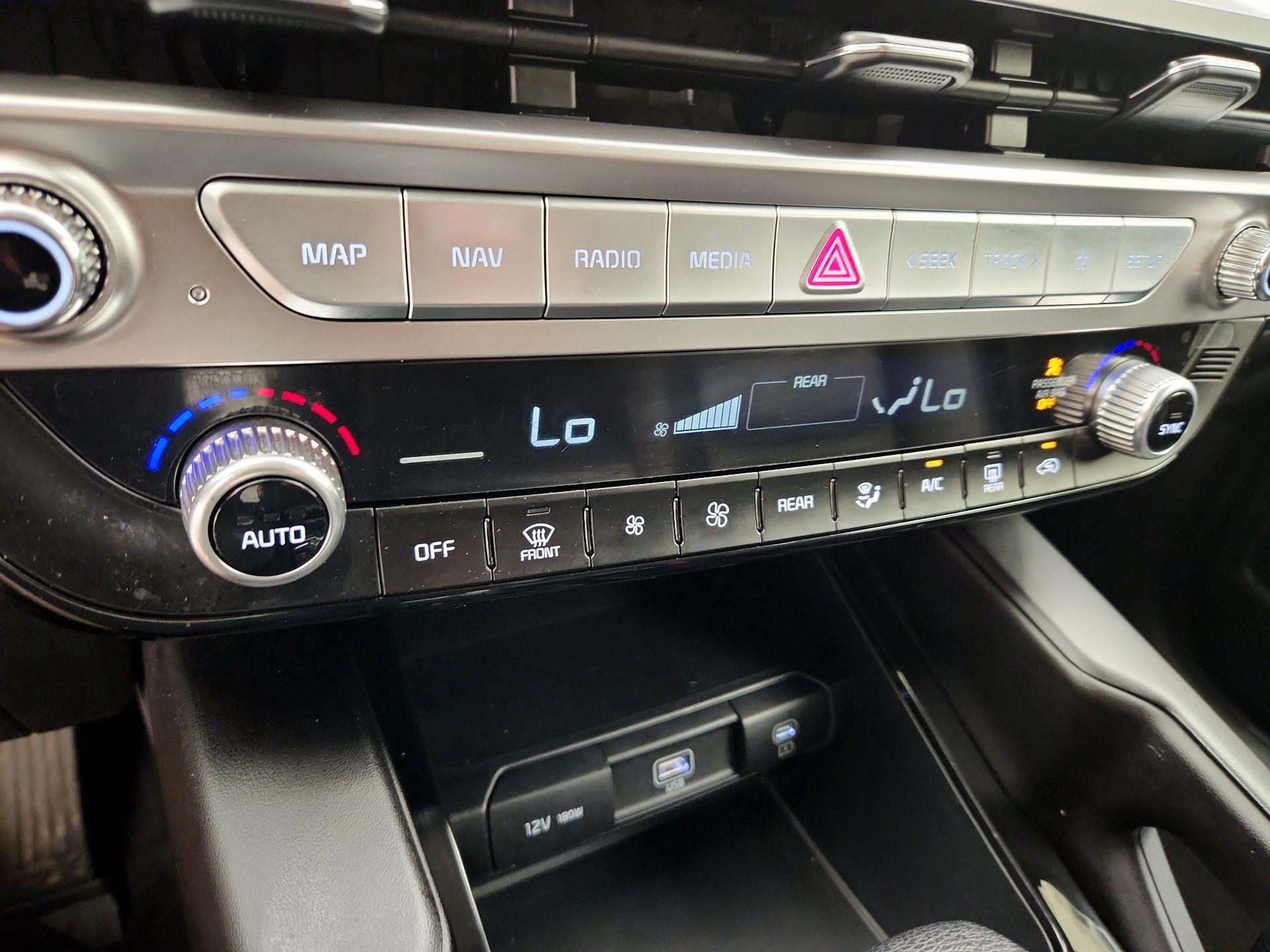 Thumbnail: 2025 Kia Telluride - 17