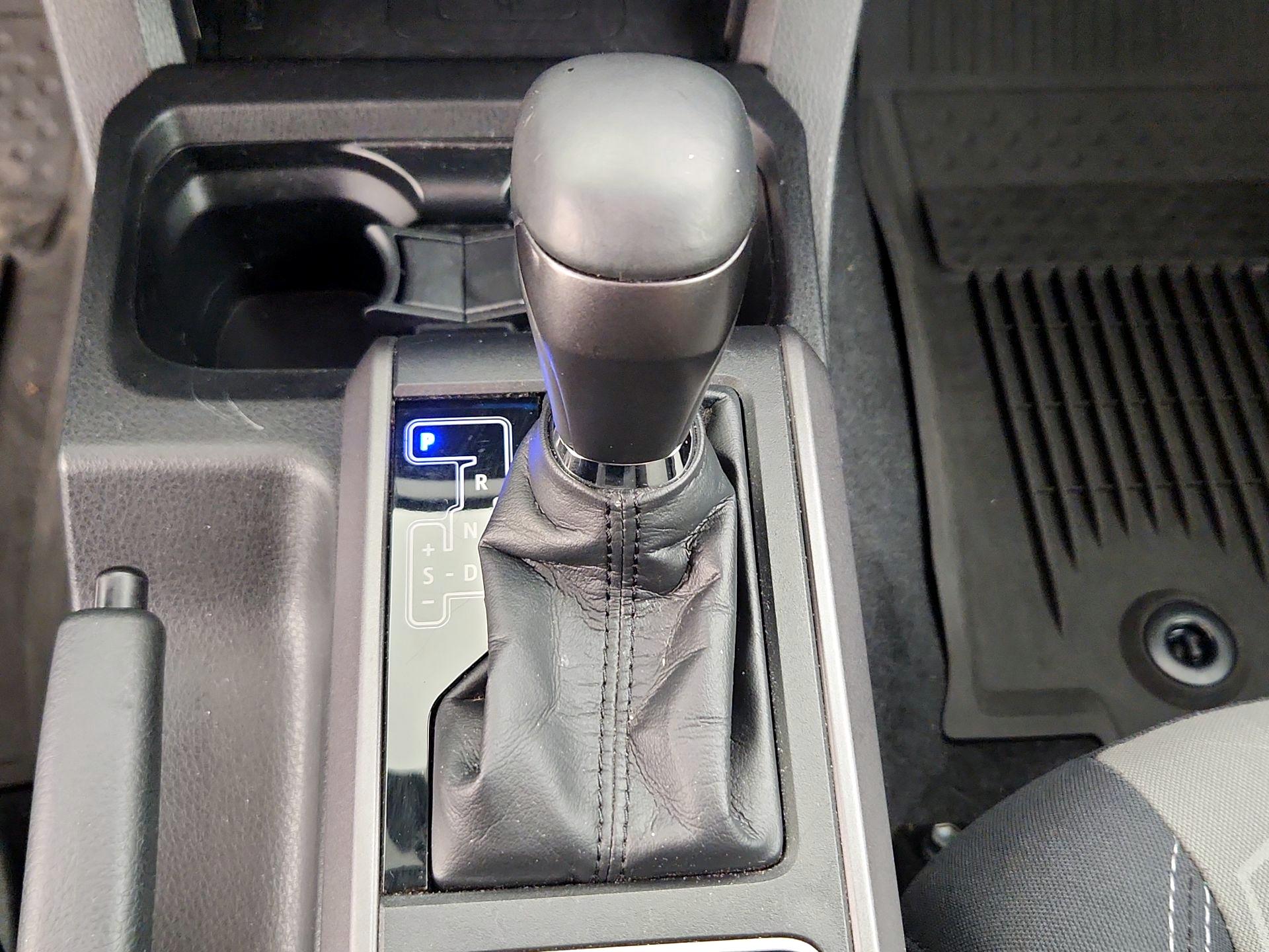 Thumbnail: 2022 Toyota Tacoma - 18