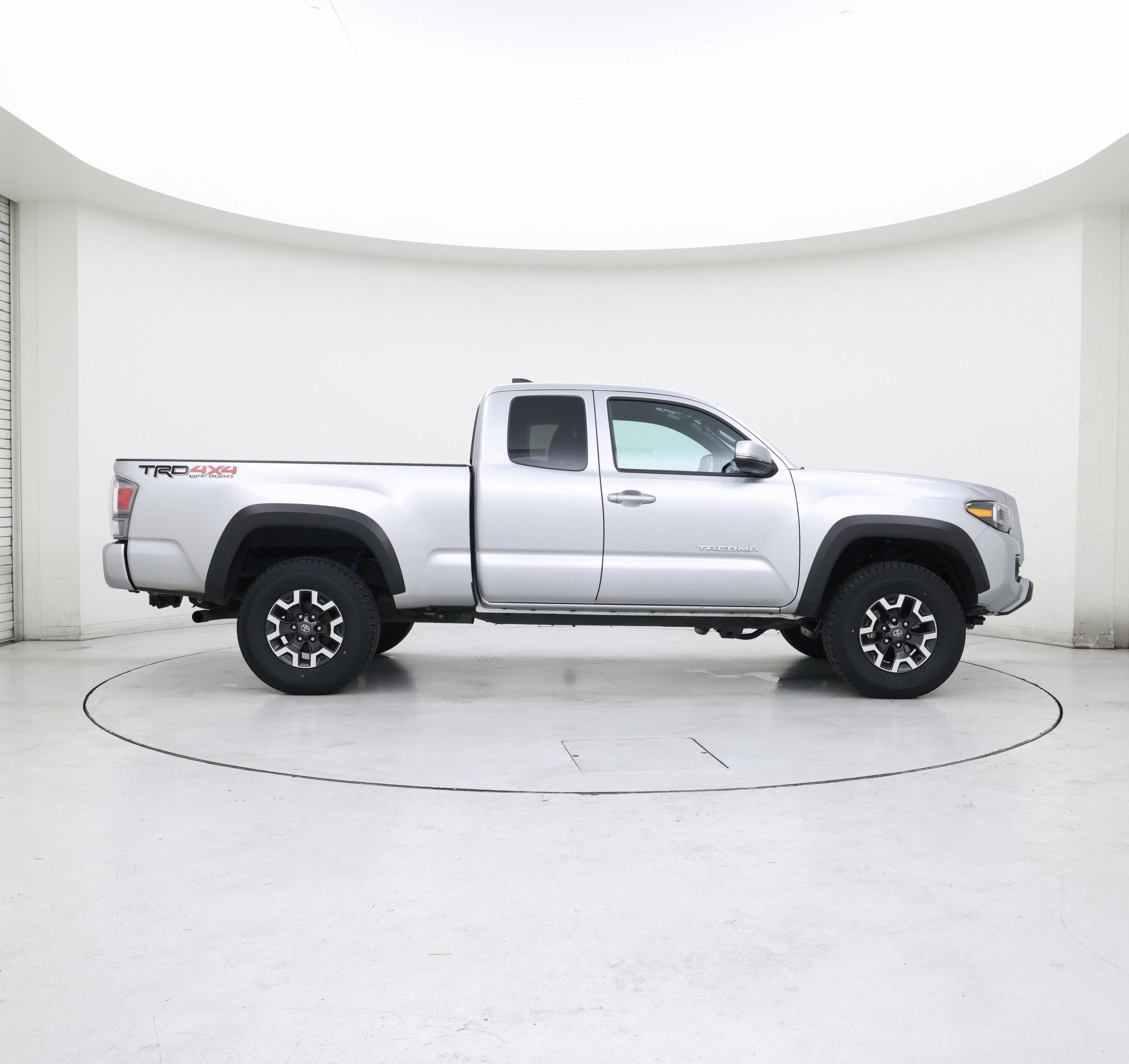 Thumbnail: 2022 Toyota Tacoma - 7