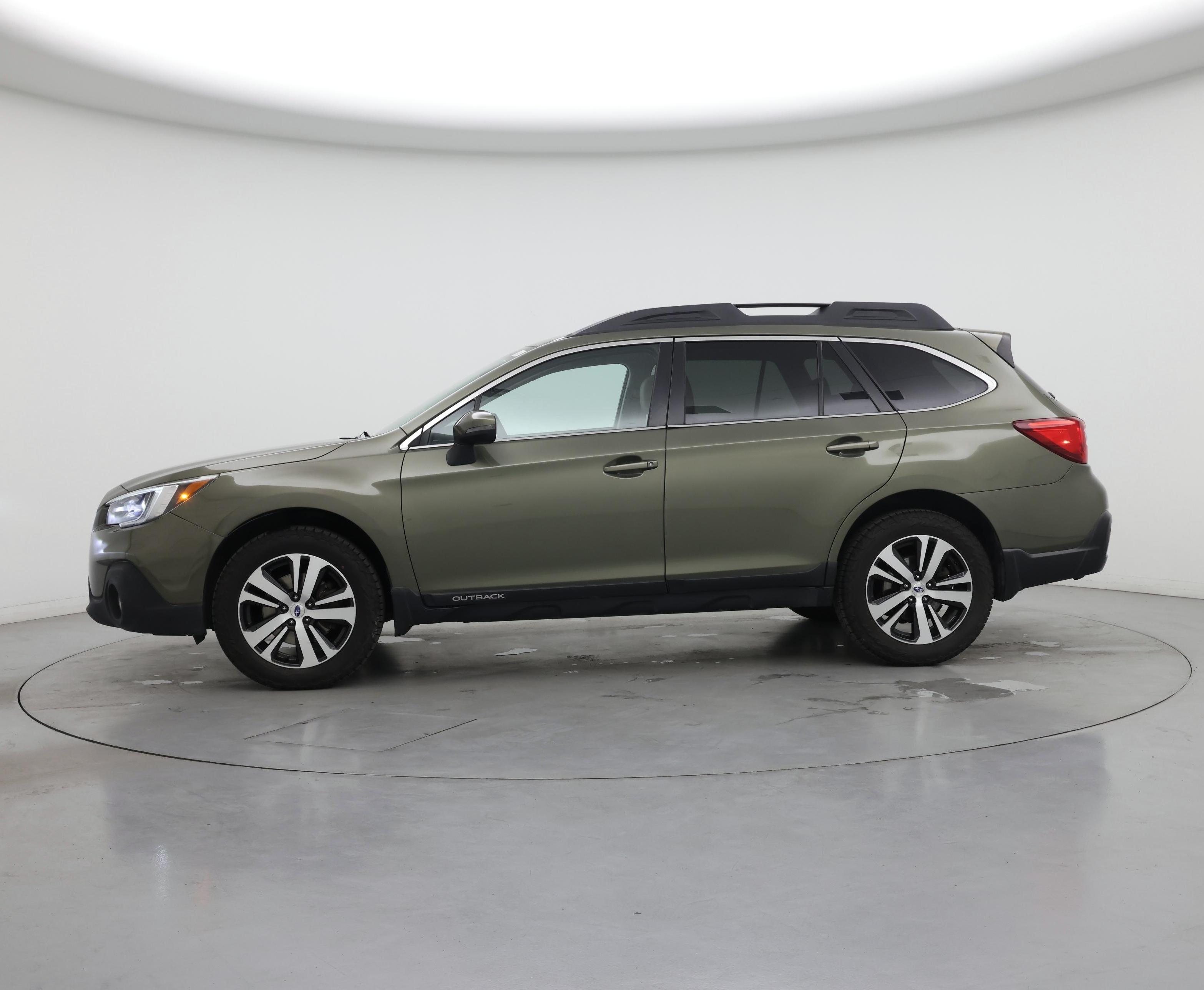 Thumbnail: 2018 Subaru Outback - 3