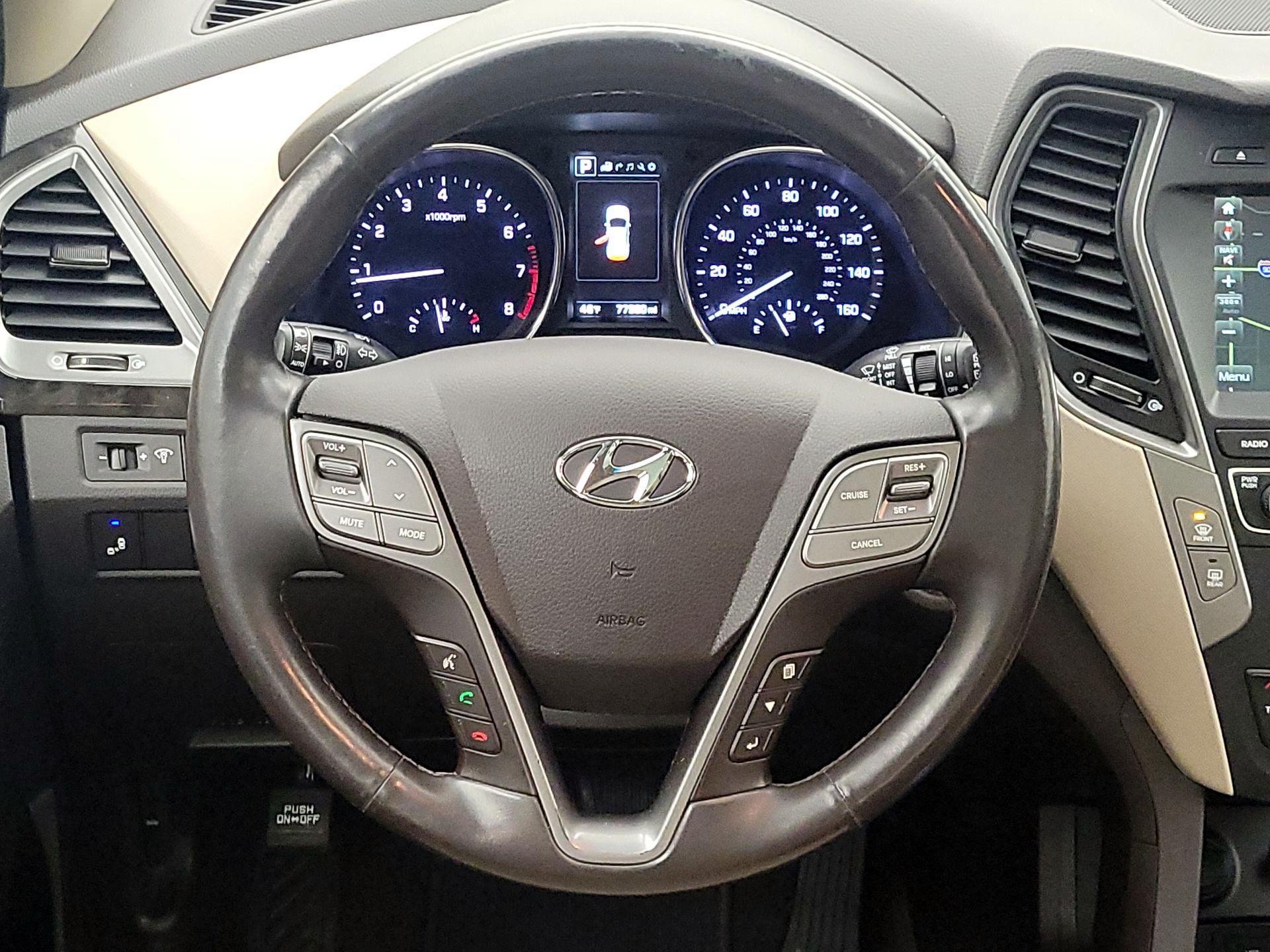 Thumbnail: 2017 Hyundai Santa Fe - 10