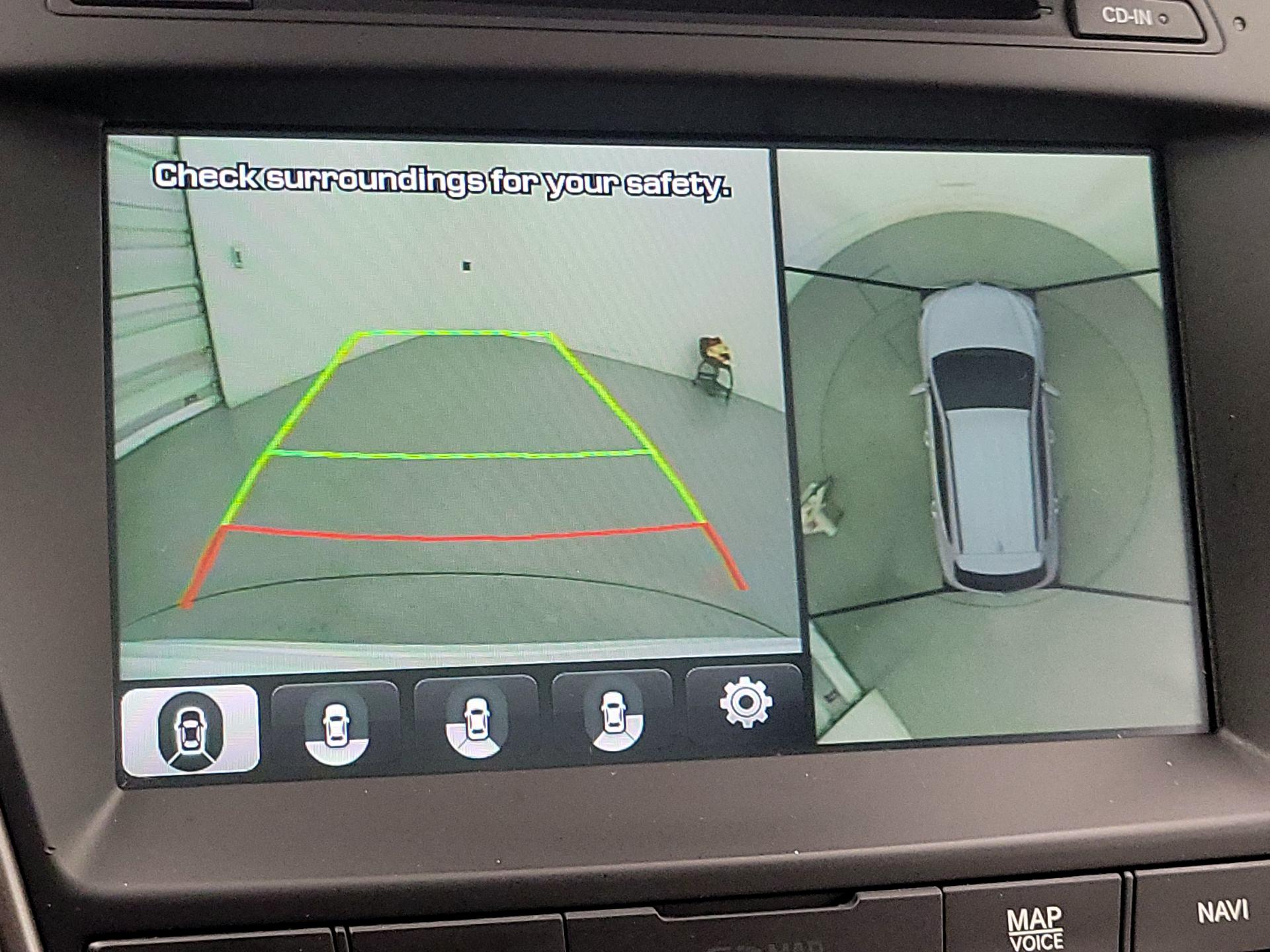 Thumbnail: 2017 Hyundai Santa Fe - 15