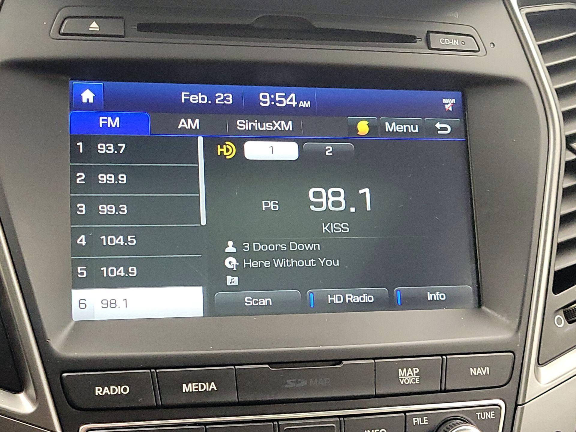 Thumbnail: 2017 Hyundai Santa Fe - 16