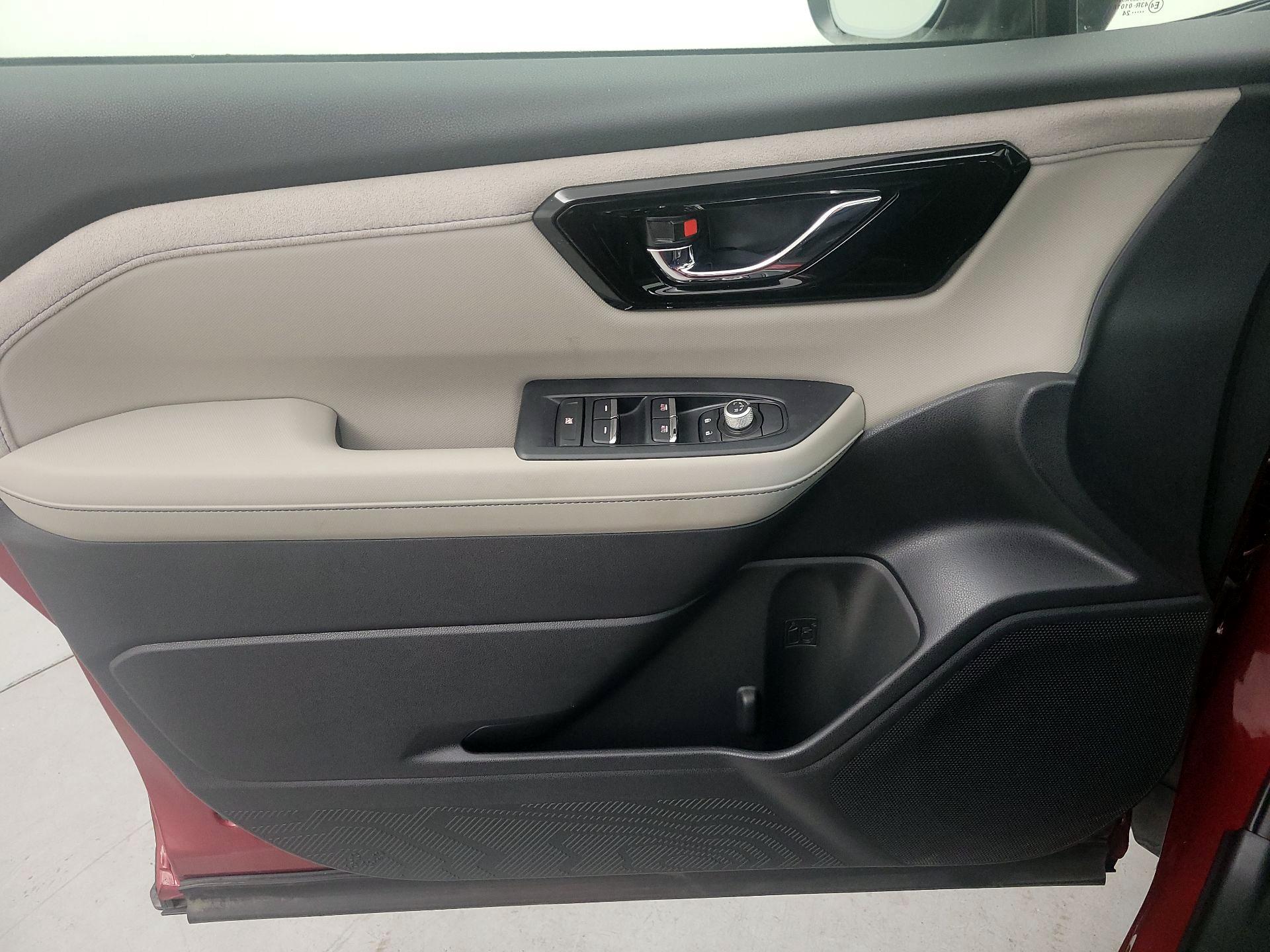 Thumbnail: 2025 Subaru Forester - 12