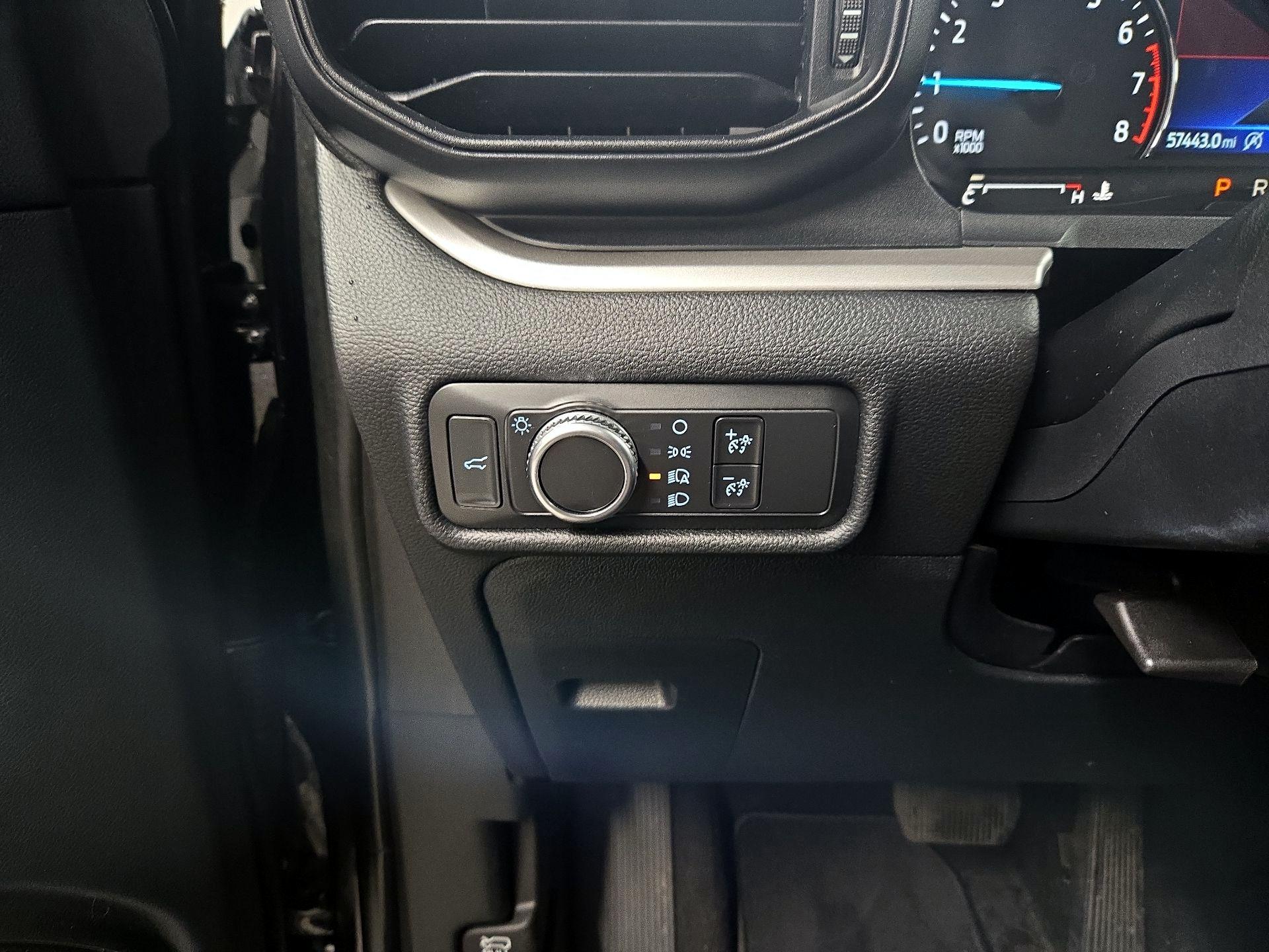 Thumbnail: 2020 Ford Explorer - 13