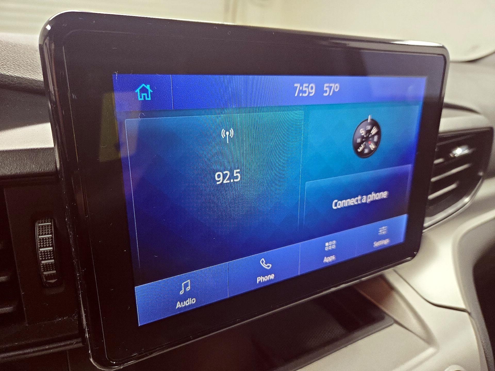 Thumbnail: 2020 Ford Explorer - 15