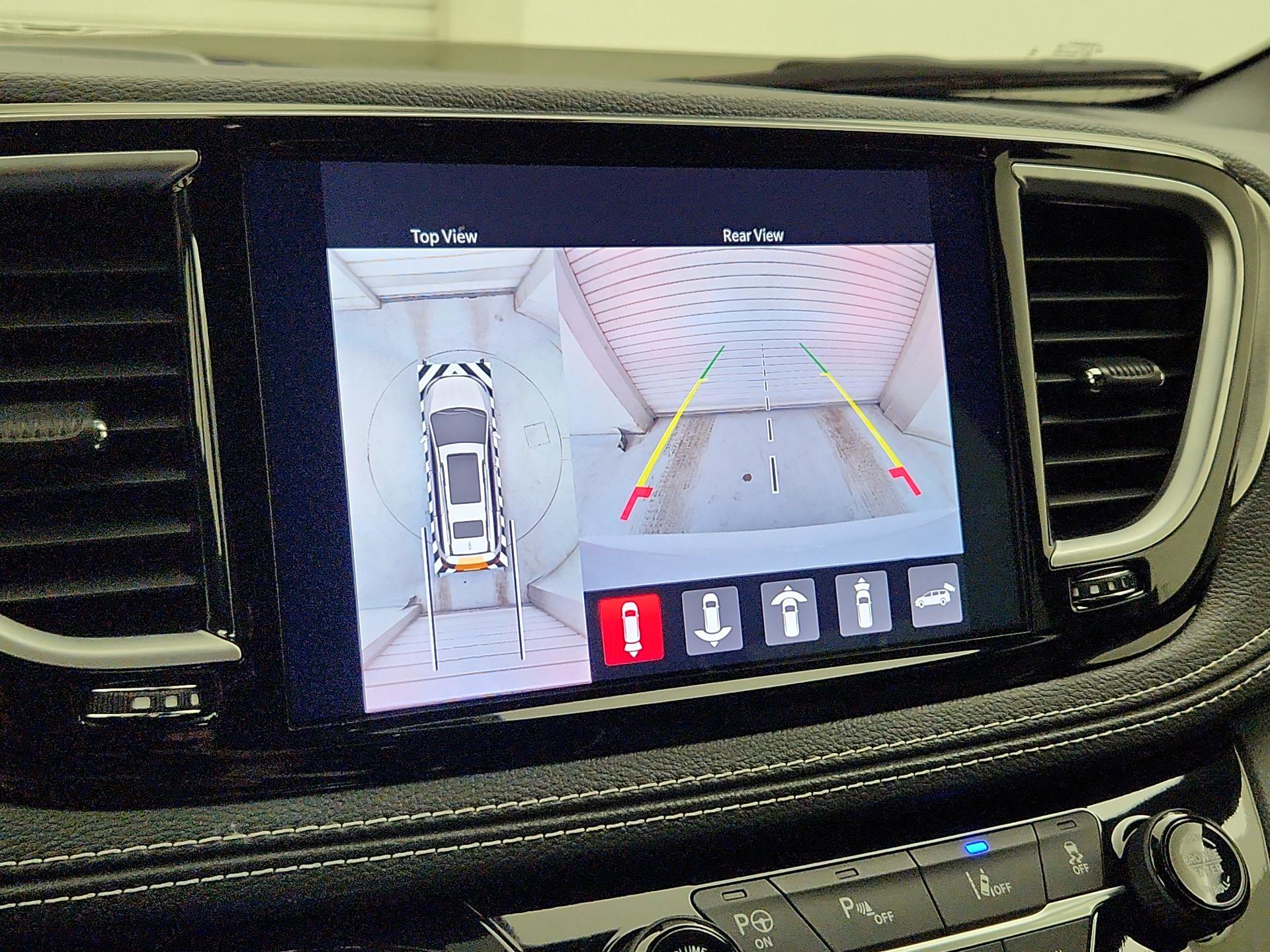 Thumbnail: 2023 Chrysler Pacifica - 15