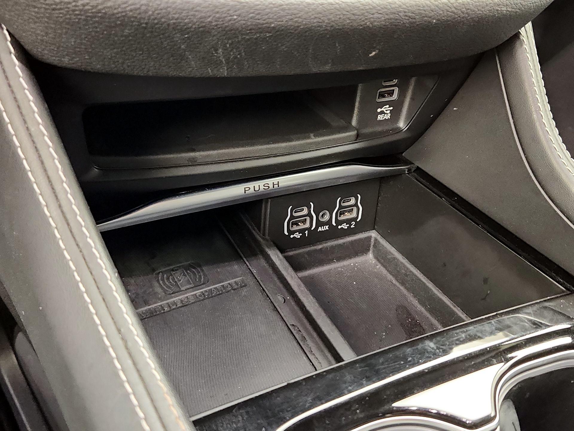 Thumbnail: 2023 Chrysler Pacifica - 19