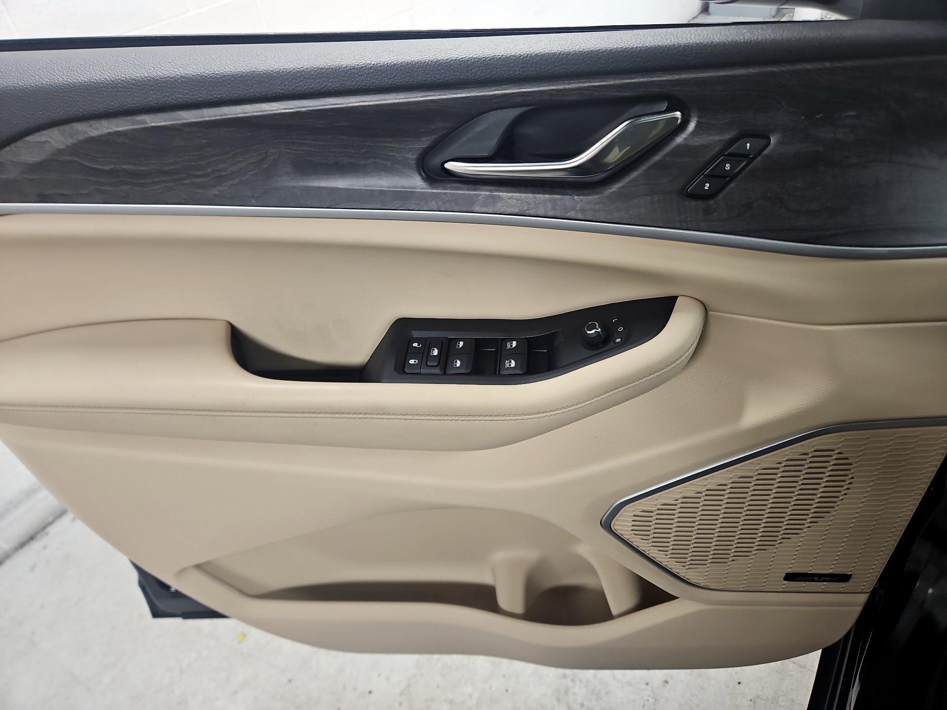 Thumbnail: 2024 Jeep Grand Cherokee - 12