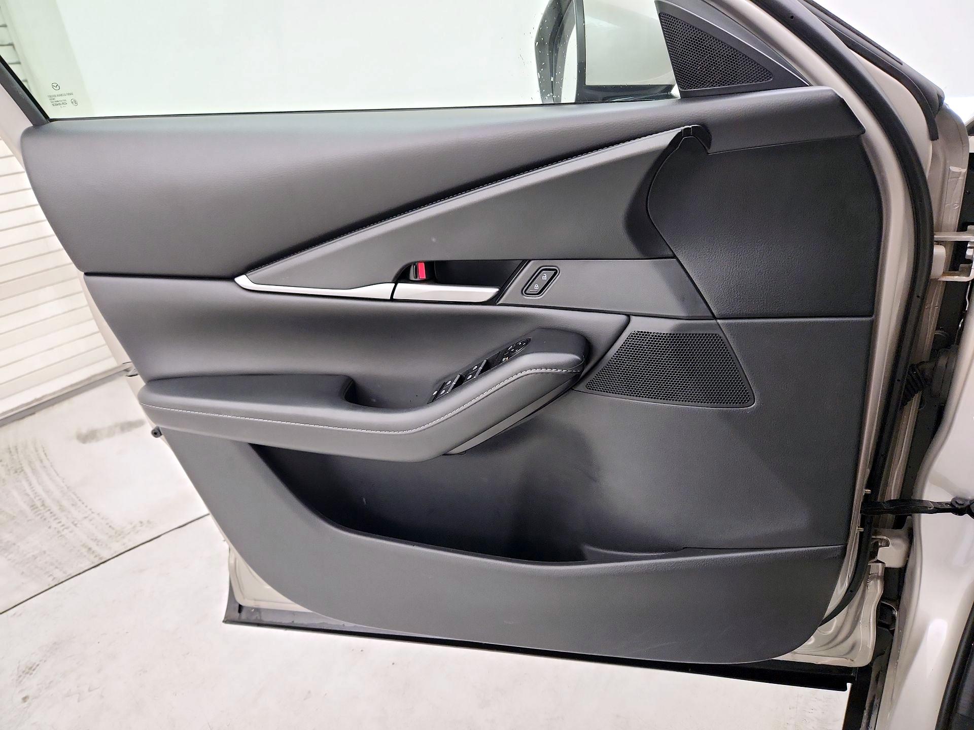 Thumbnail: 2023 Mazda CX-30 - 12