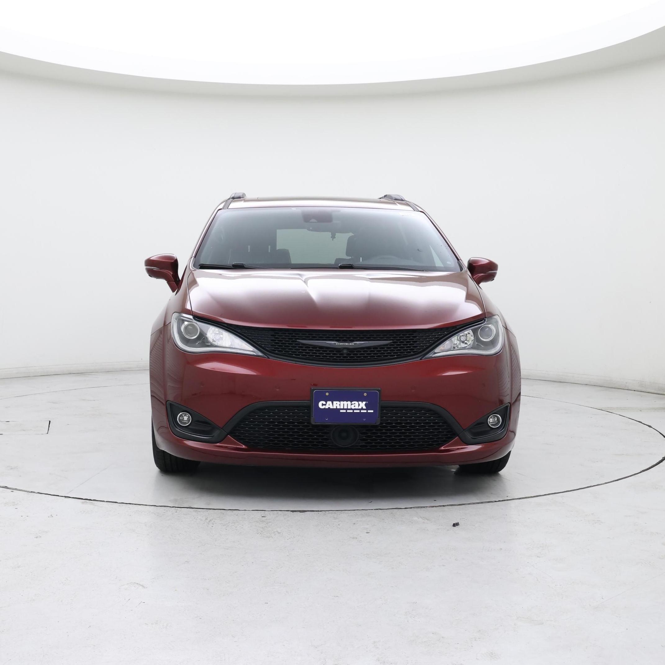 Thumbnail: 2018 Chrysler Pacifica - 5