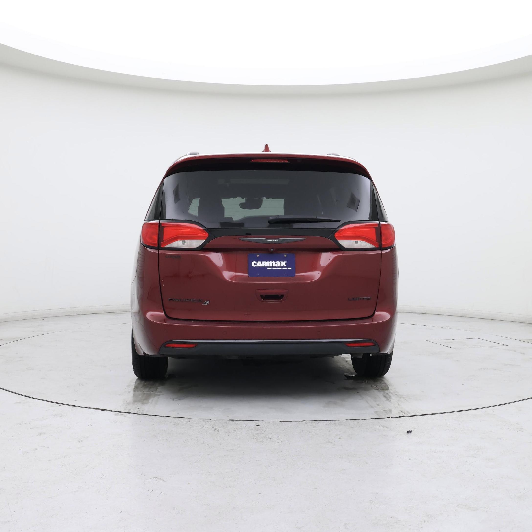 Thumbnail: 2018 Chrysler Pacifica - 6