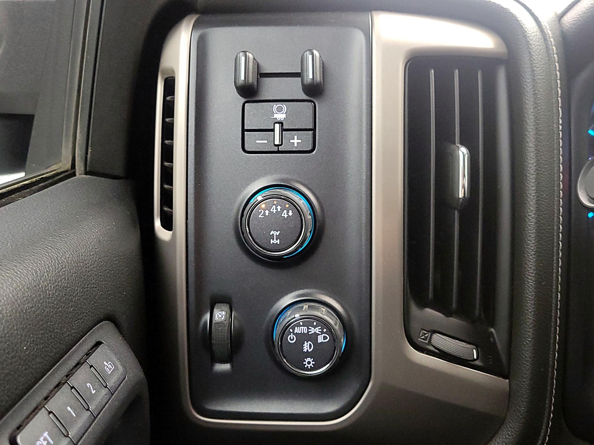 Thumbnail: 2018 GMC Sierra 3500 - 13