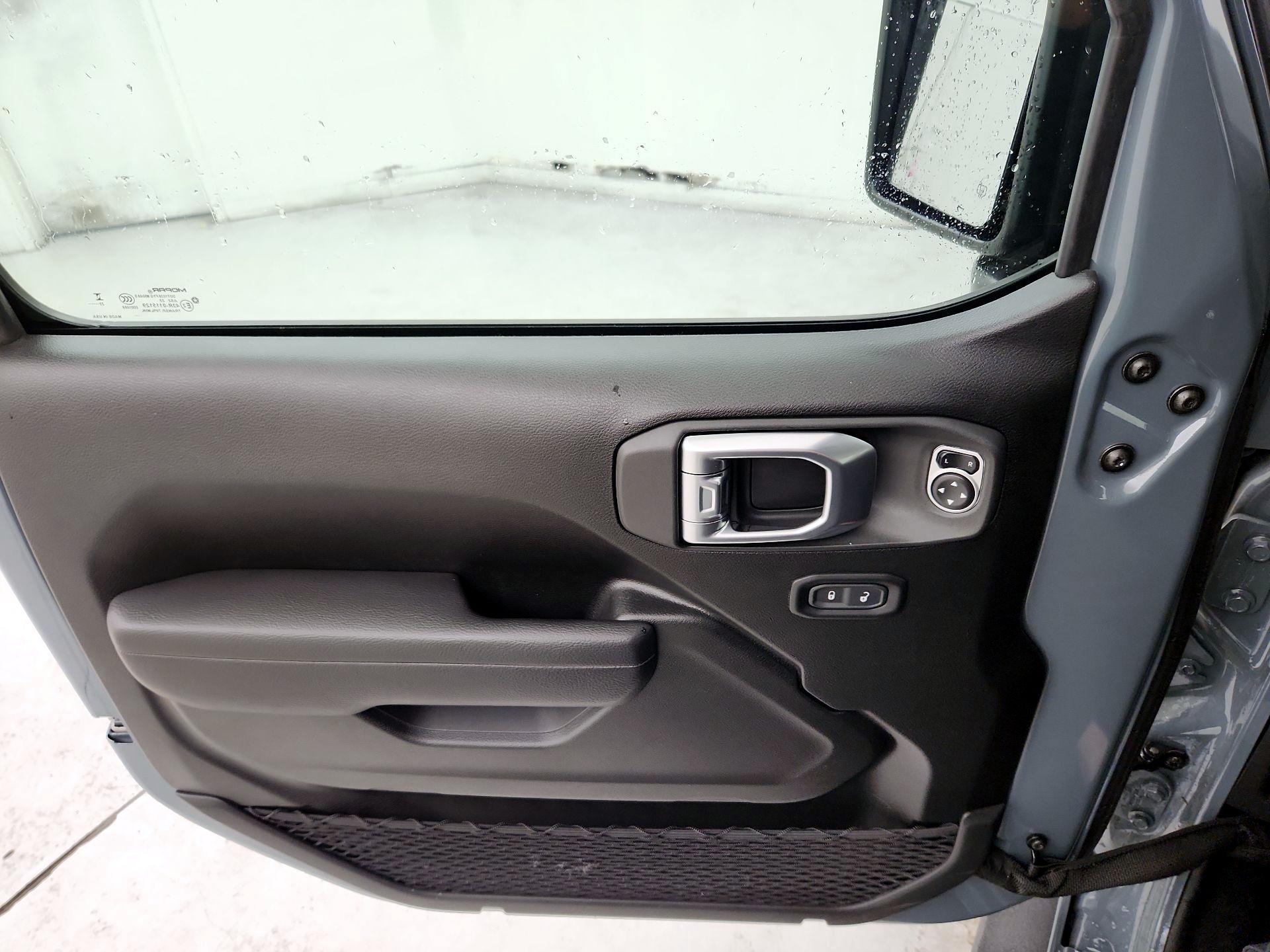 Thumbnail: 2024 Jeep Wrangler - 12