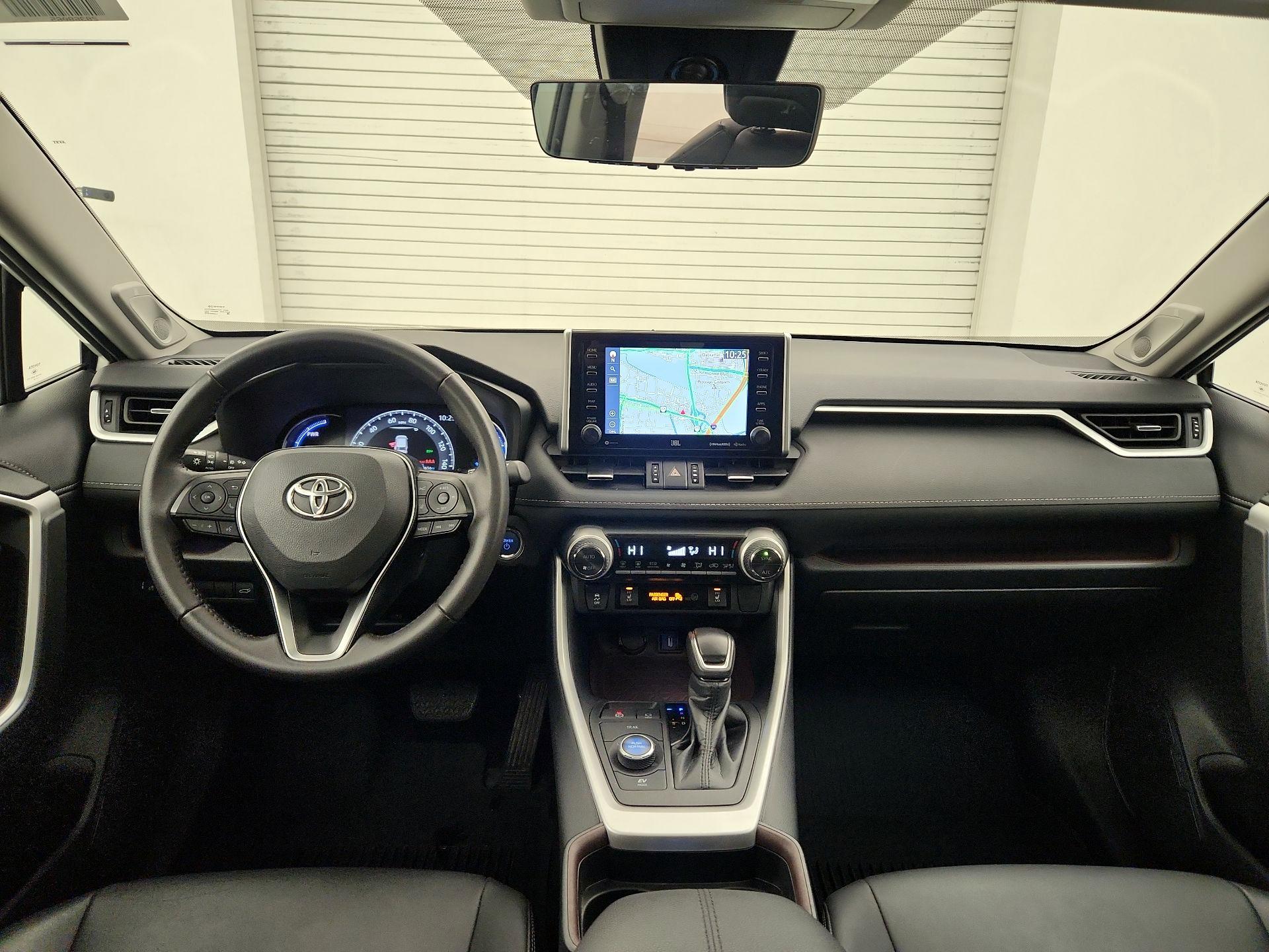 Thumbnail: 2021 Toyota RAV4 - 9