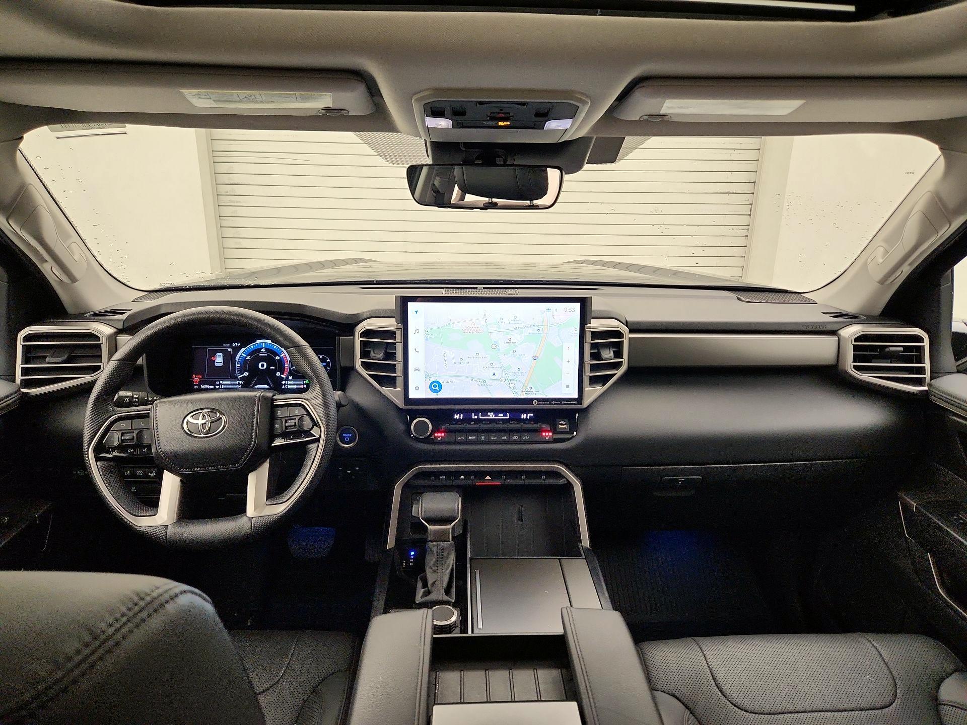 Thumbnail: 2024 Toyota Sequoia - 9