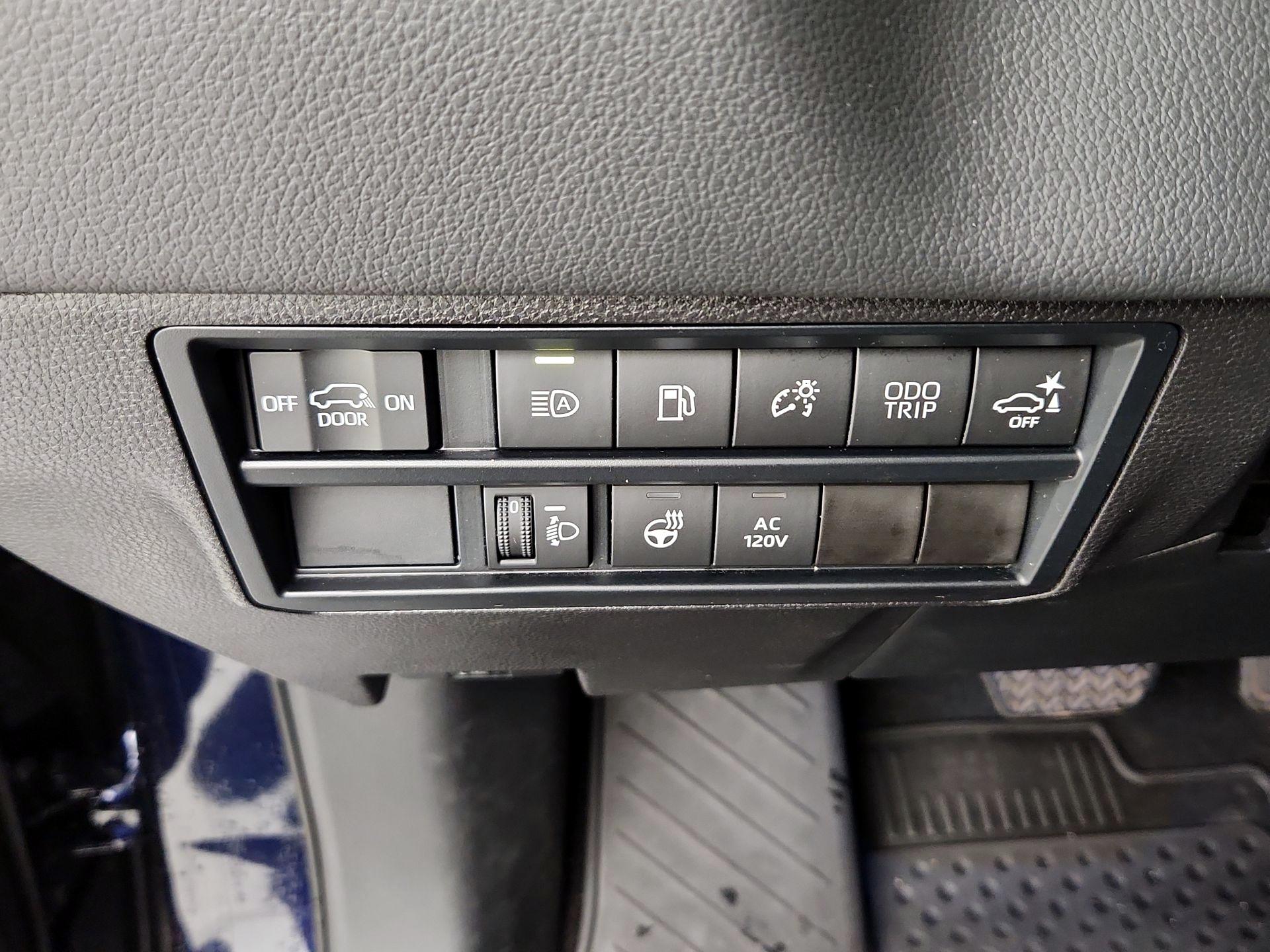 Thumbnail: 2024 Toyota Sequoia - 13