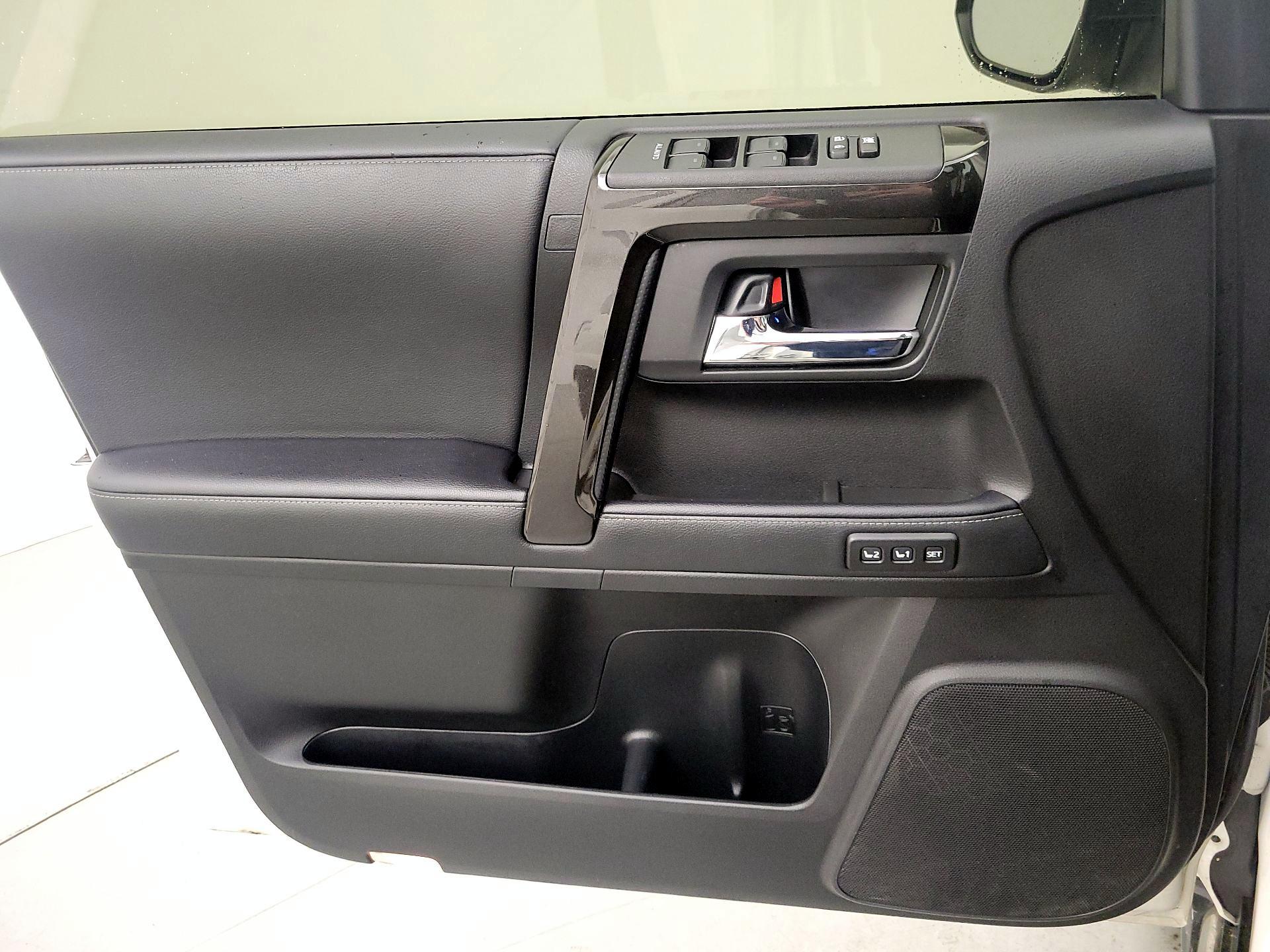 Thumbnail: 2021 Toyota 4Runner - 12