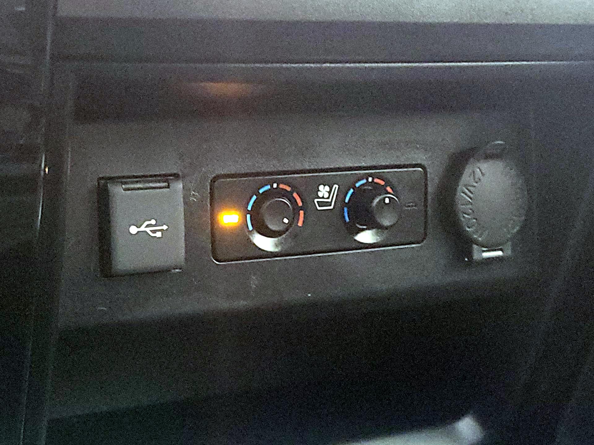 Thumbnail: 2021 Toyota 4Runner - 19