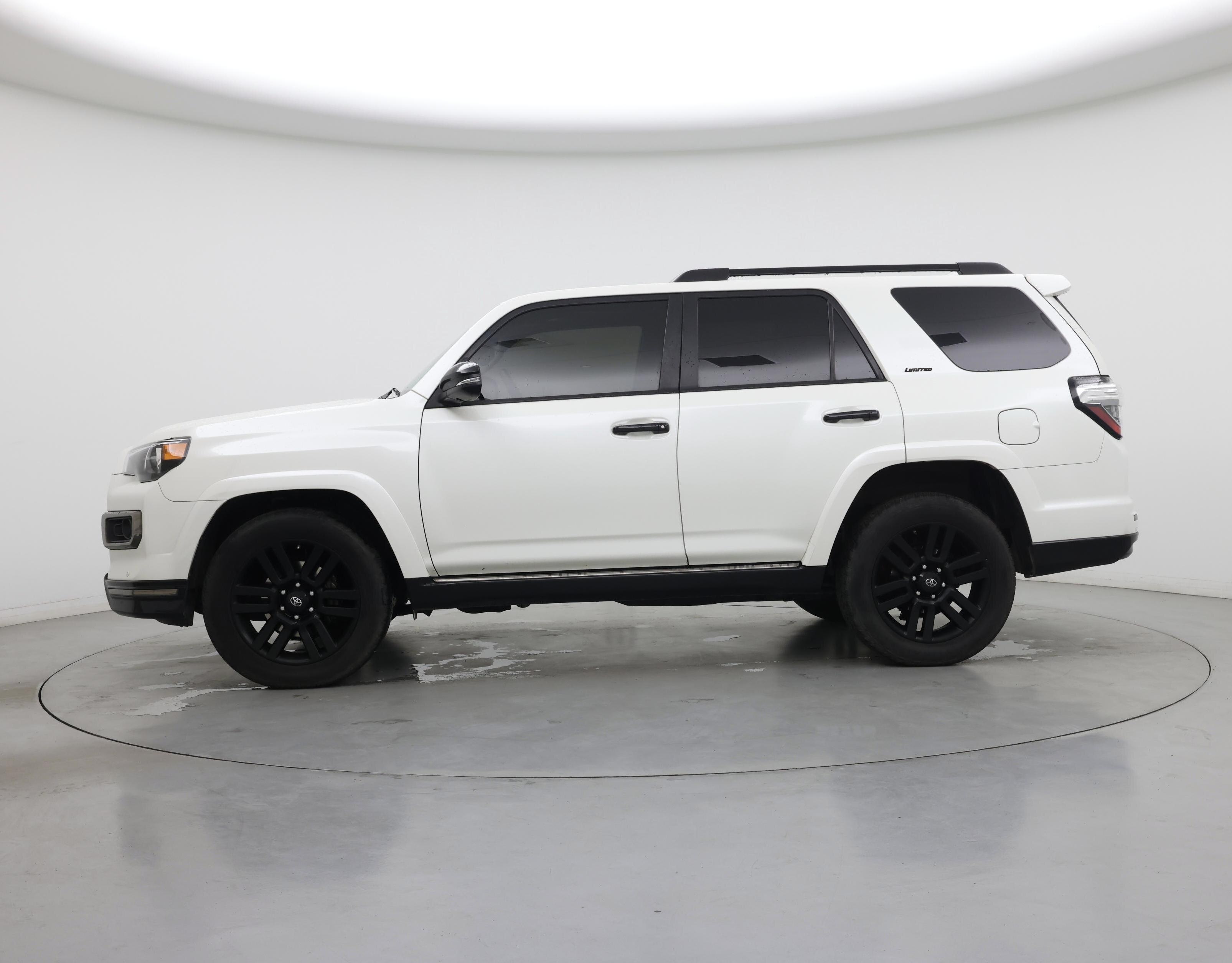 Thumbnail: 2021 Toyota 4Runner - 3