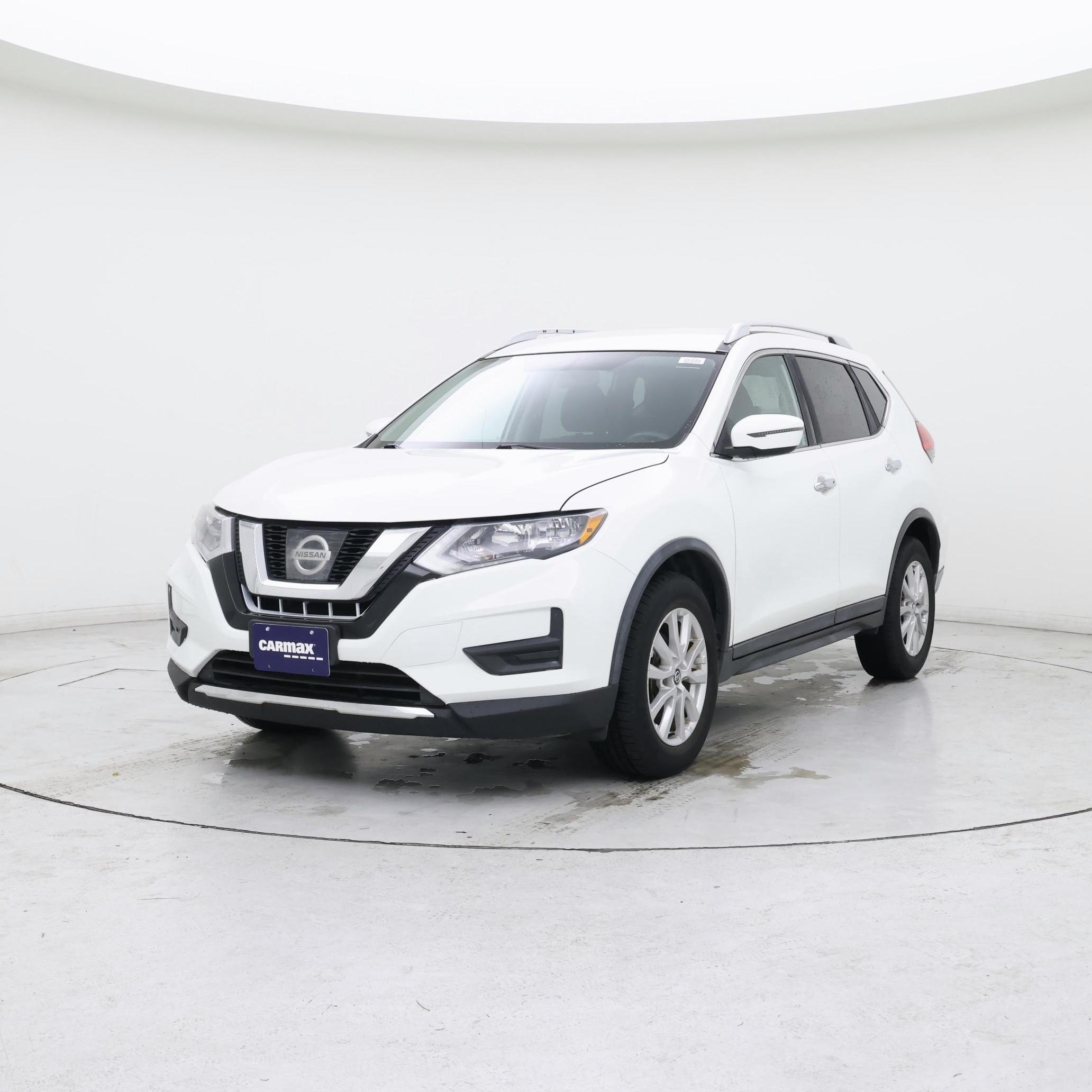 Thumbnail: 2017 Nissan Rogue - 4