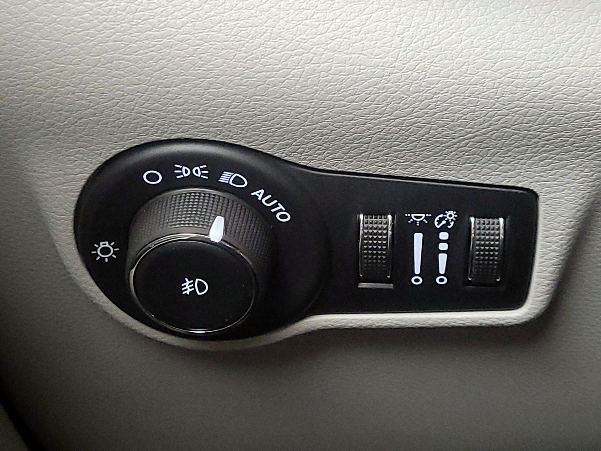 Thumbnail: 2024 Jeep Compass - 13