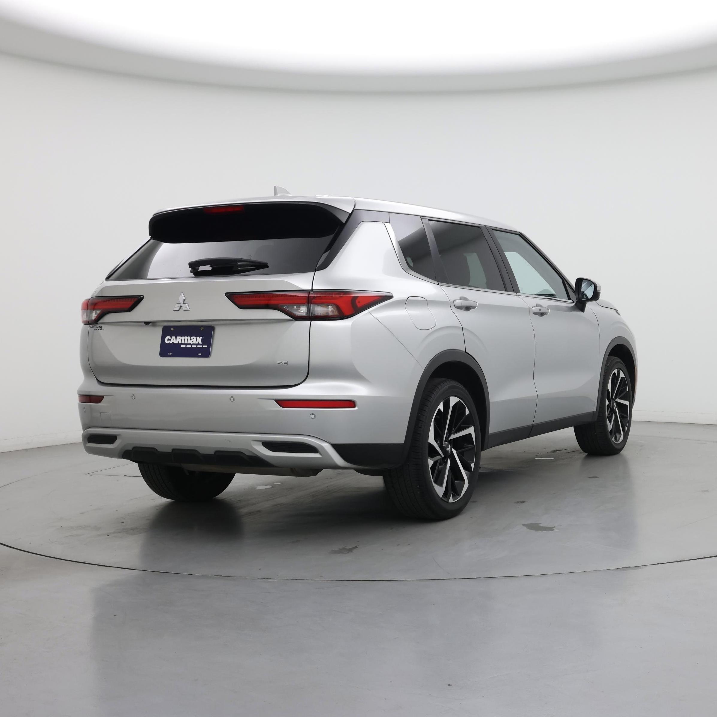 Thumbnail: 2022 Mitsubishi Outlander - 8