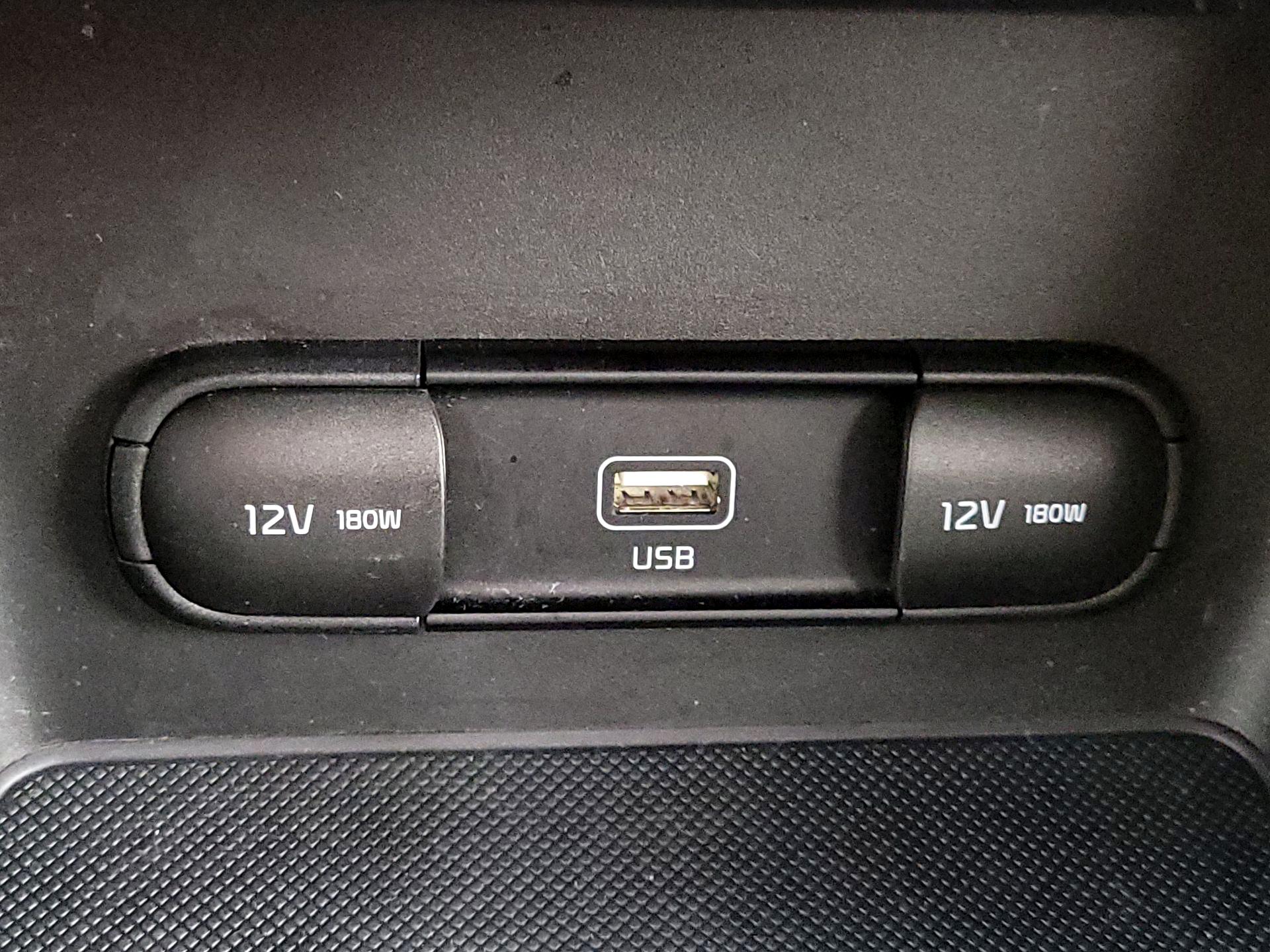 Thumbnail: 2020 Kia Sportage - 18