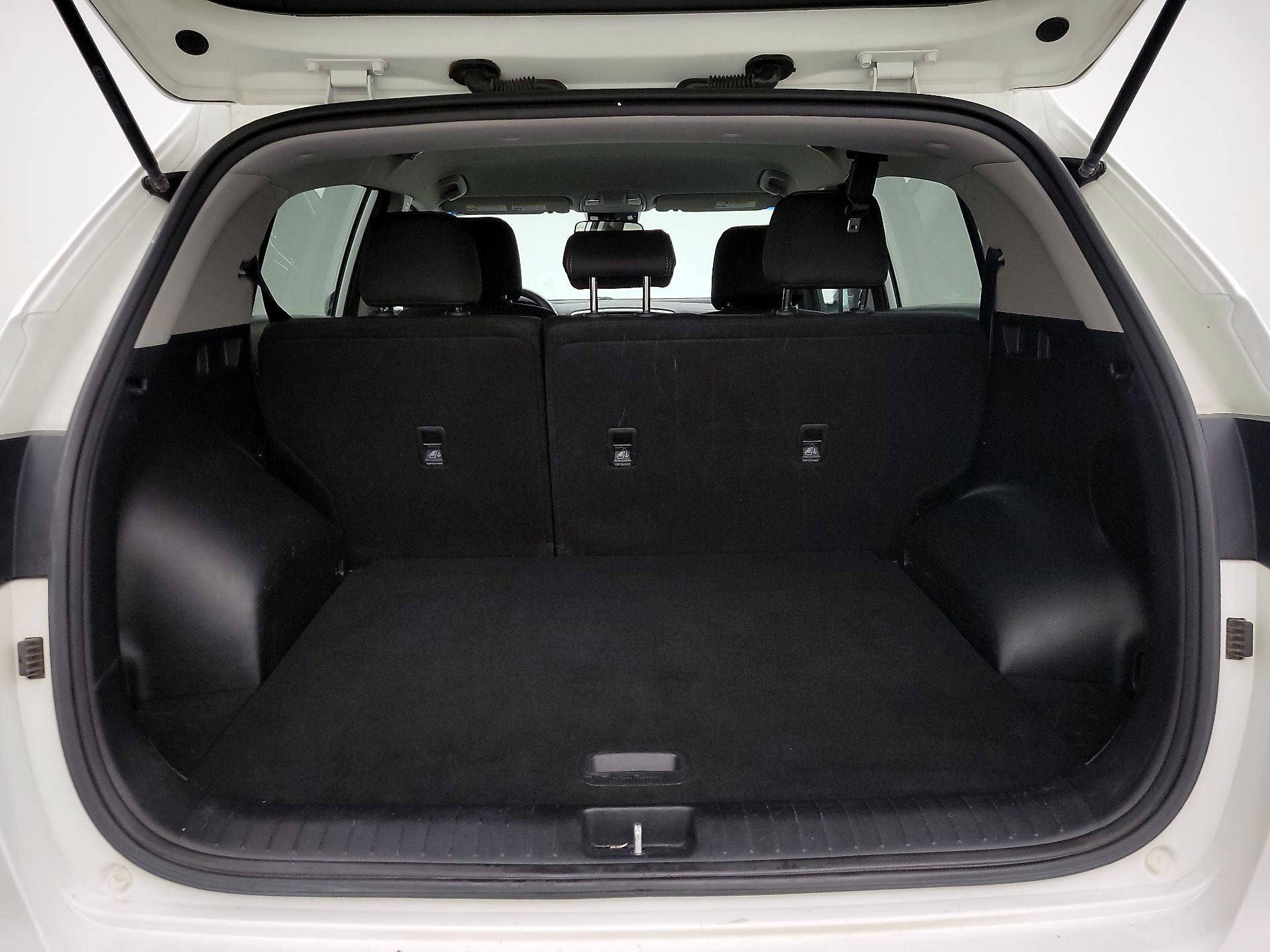 Thumbnail: 2020 Kia Sportage - 20